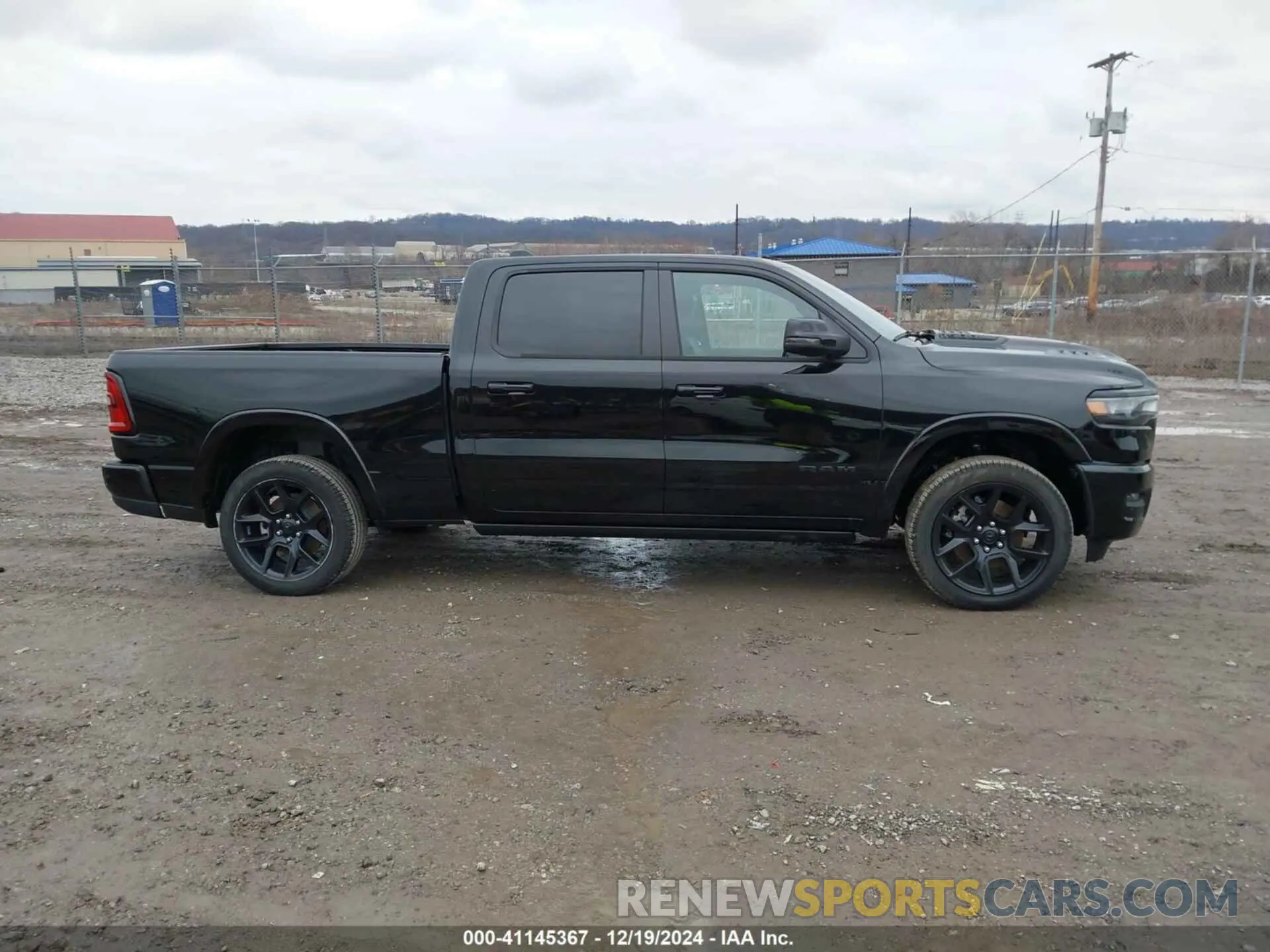 13 Фотография поврежденного автомобиля 1C6SRFRP8SN608878 RAM 1500 2025