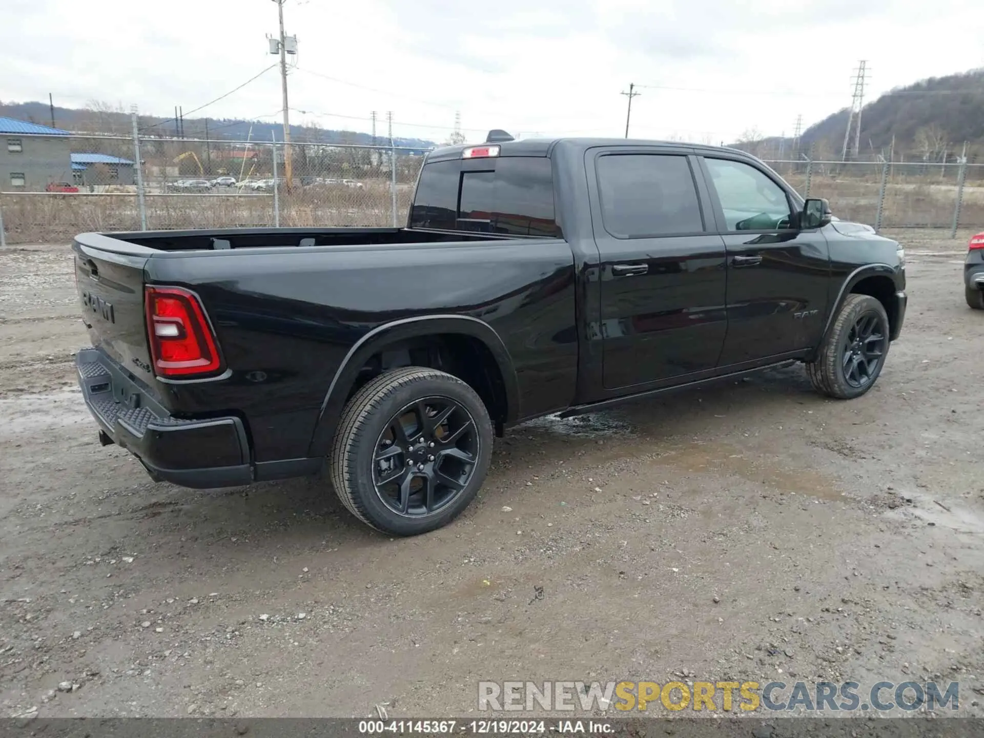 4 Фотография поврежденного автомобиля 1C6SRFRP8SN608878 RAM 1500 2025