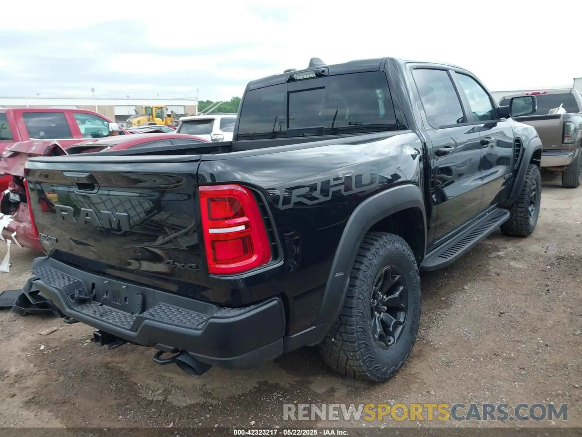 4 Photograph of a damaged car 1C6SRFUP7SN668299 RAM 1500 2025