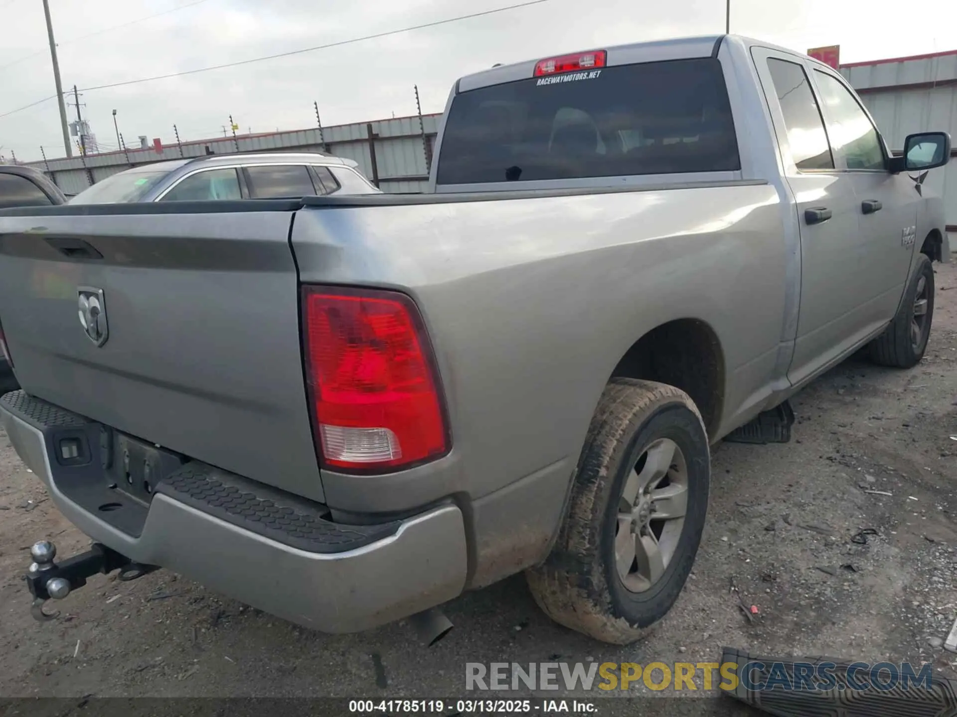 4 Фотография поврежденного автомобиля 1C6RR6FG1KS674435 RAM 1500 CLASSIC 2019