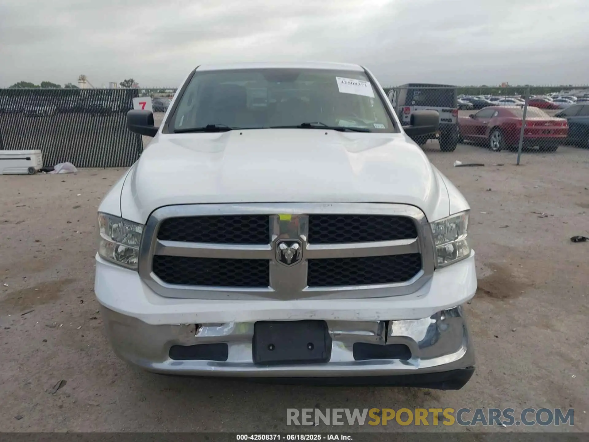 12 Photograph of a damaged car 1C6RR6FT1KS540120 RAM 1500 CLASSIC 2019