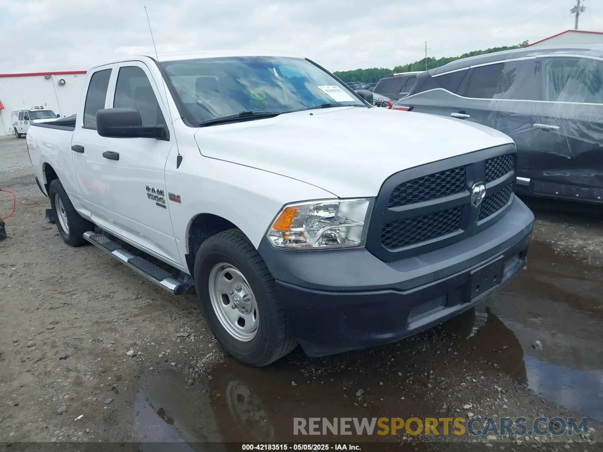 1 Photograph of a damaged car 1C6RR6FT5KS622433 RAM 1500 CLASSIC 2019