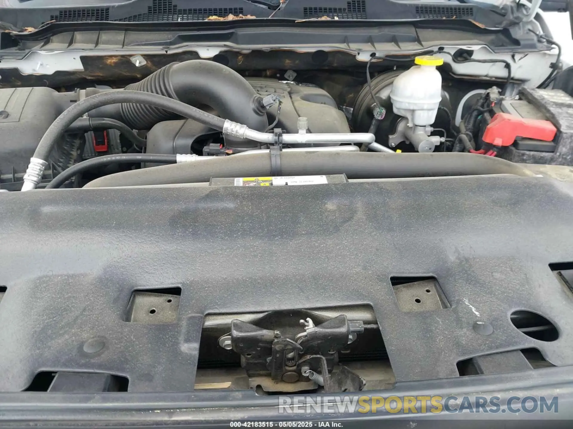 10 Photograph of a damaged car 1C6RR6FT5KS622433 RAM 1500 CLASSIC 2019