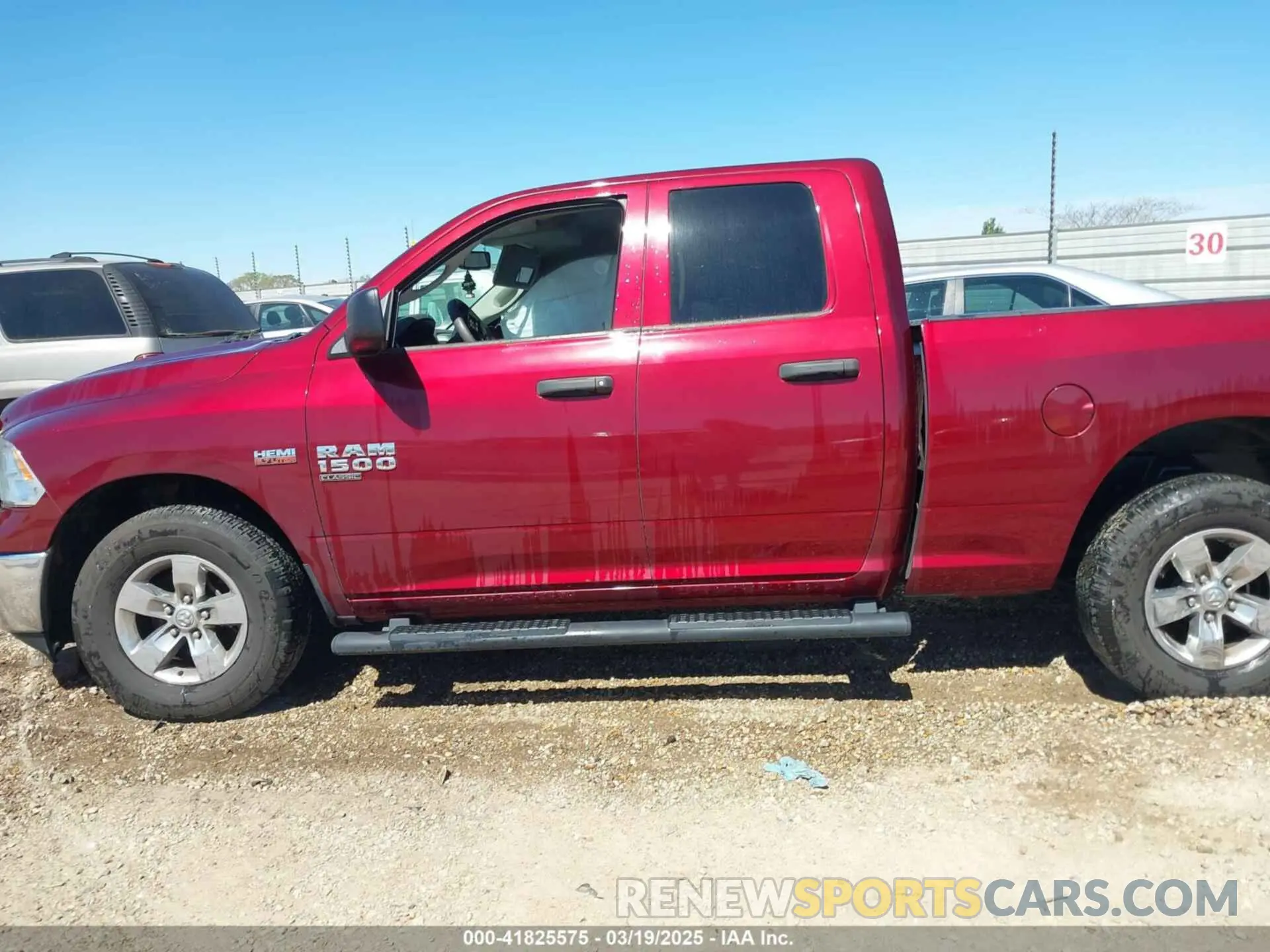 14 Photograph of a damaged car 1C6RR6FT8KS704222 RAM 1500 CLASSIC 2019