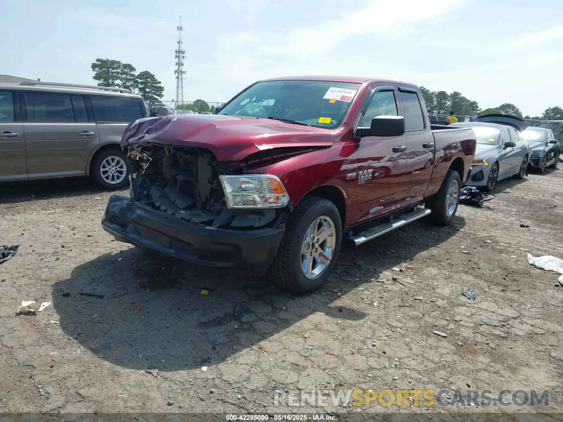 2 Photograph of a damaged car 1C6RR6FTXKS699962 RAM 1500 CLASSIC 2019