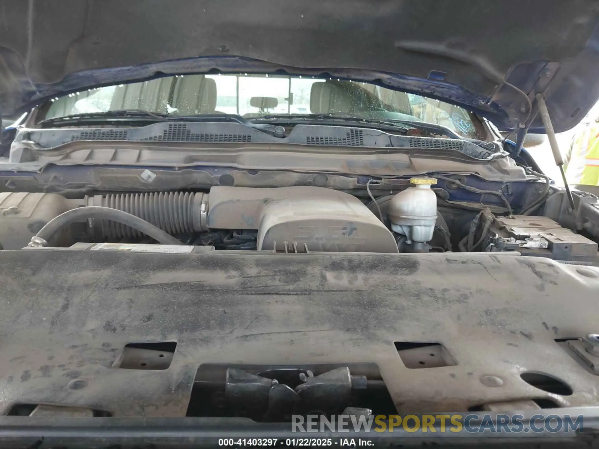 10 Photograph of a damaged car 1C6RR6GG2KS695034 RAM 1500 CLASSIC 2019