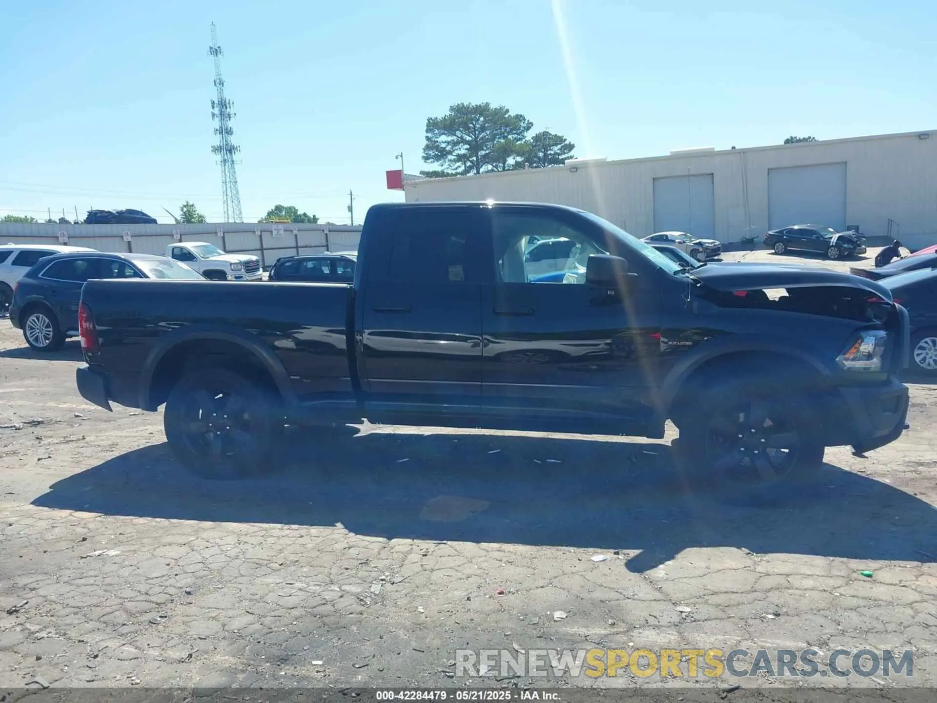 13 Фотография поврежденного автомобиля 1C6RR6GTXKS732022 RAM 1500 CLASSIC 2019
