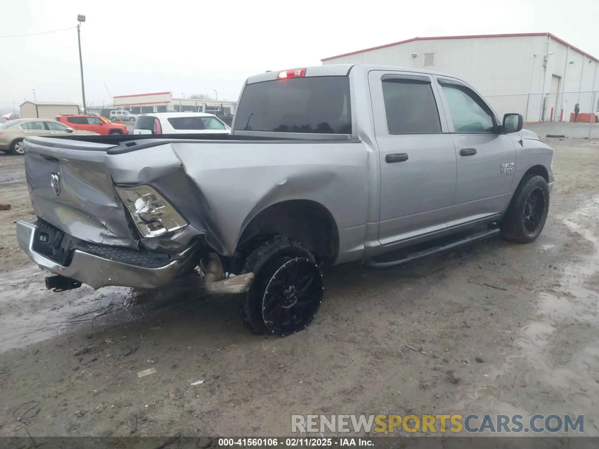 4 Фотография поврежденного автомобиля 1C6RR6KG3KS726864 RAM 1500 CLASSIC 2019