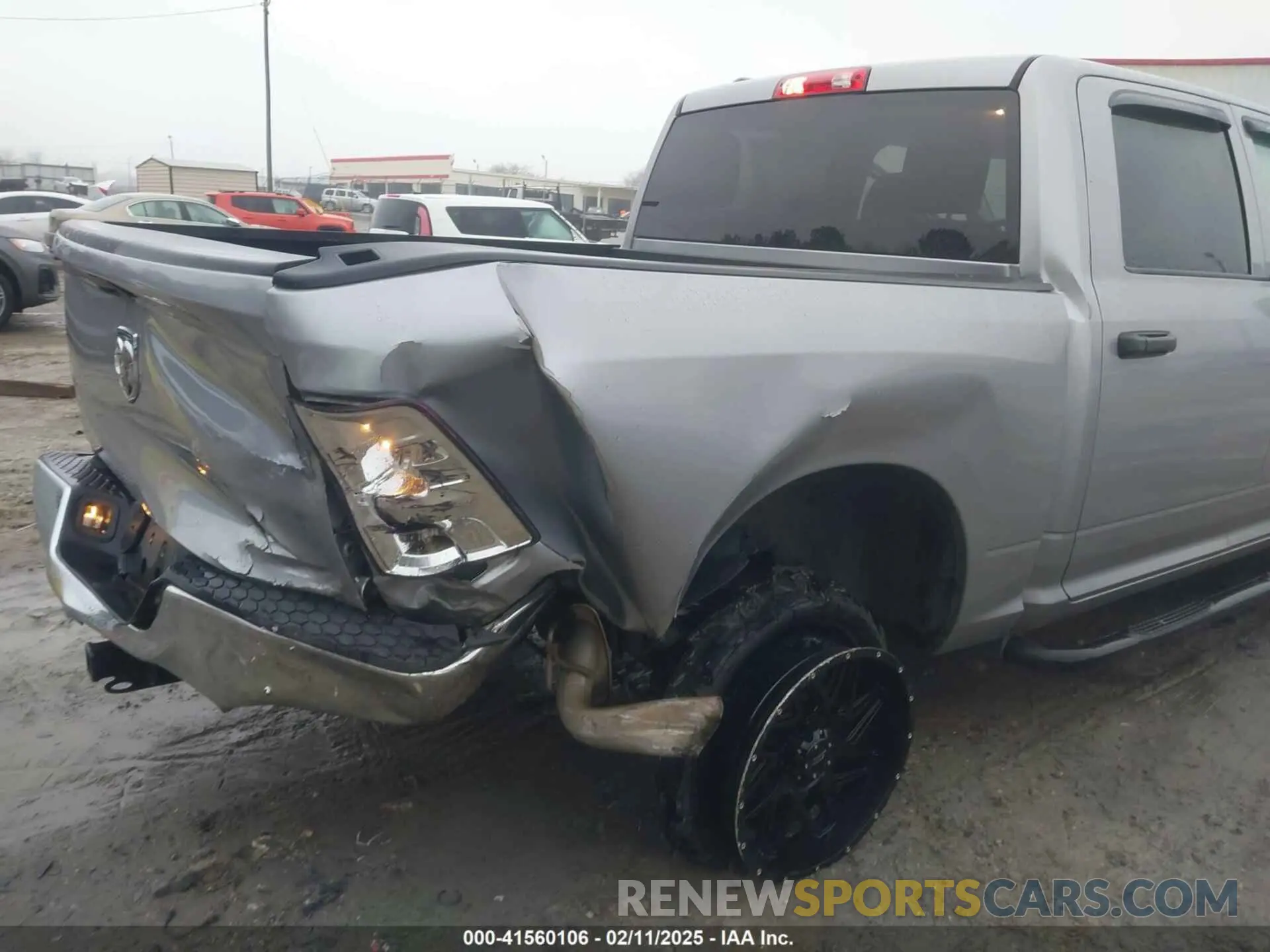 6 Фотография поврежденного автомобиля 1C6RR6KG3KS726864 RAM 1500 CLASSIC 2019