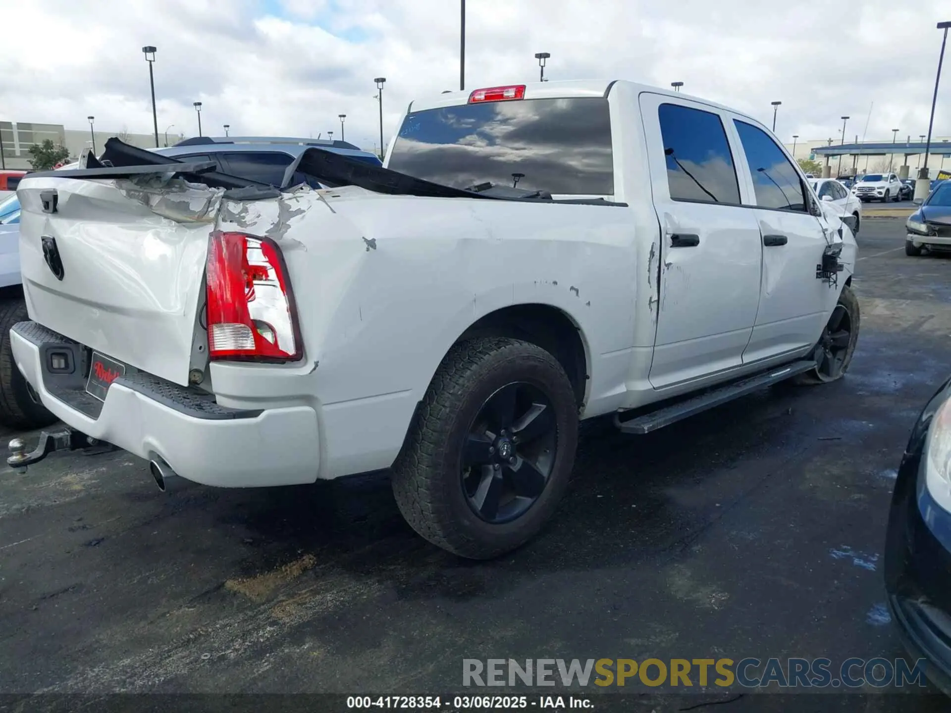 4 Photograph of a damaged car 1C6RR6KT4KS521048 RAM 1500 CLASSIC 2019