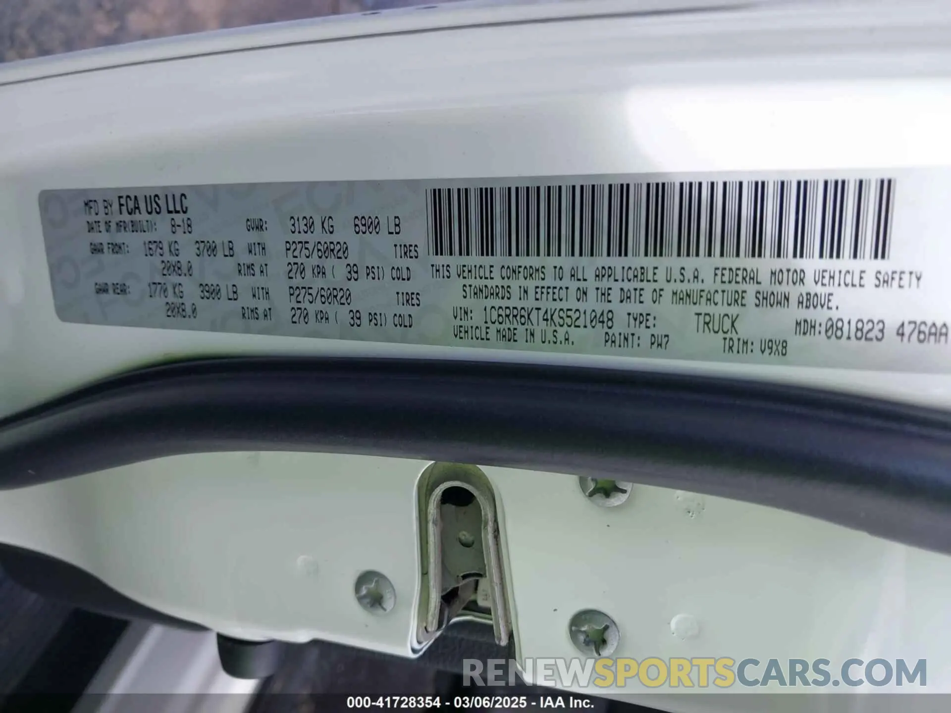 9 Photograph of a damaged car 1C6RR6KT4KS521048 RAM 1500 CLASSIC 2019