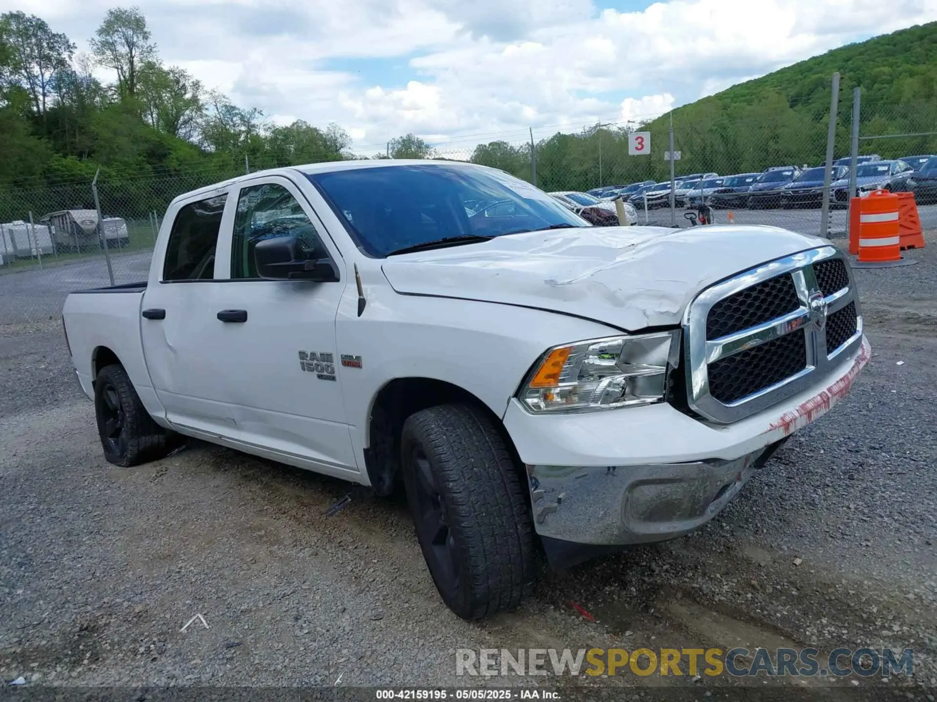 1 Photograph of a damaged car 1C6RR6KT5KS552244 RAM 1500 CLASSIC 2019