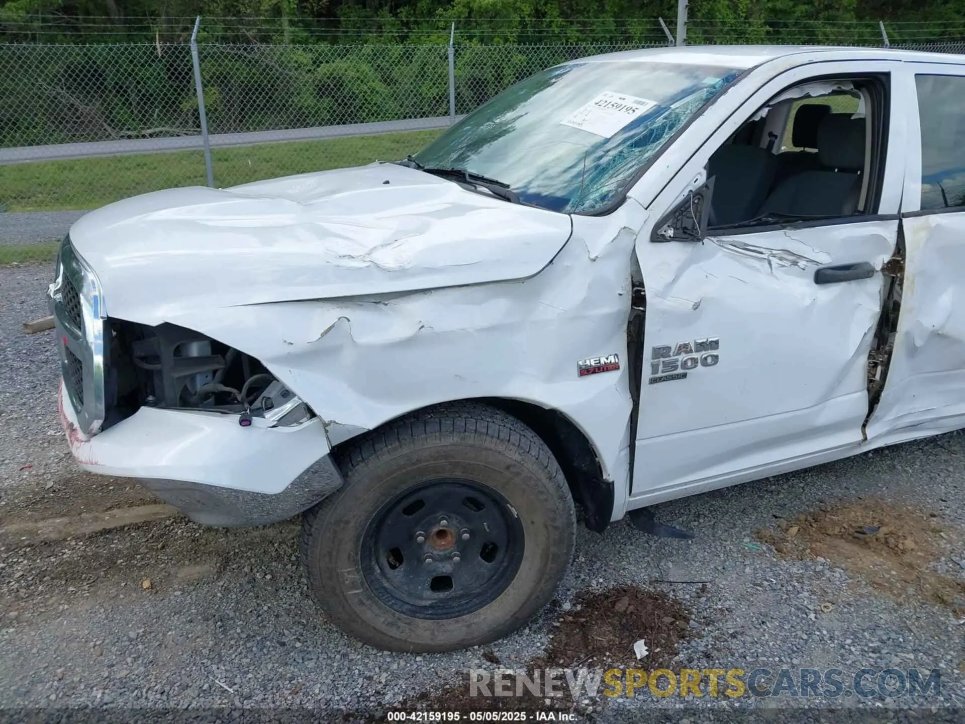 12 Photograph of a damaged car 1C6RR6KT5KS552244 RAM 1500 CLASSIC 2019