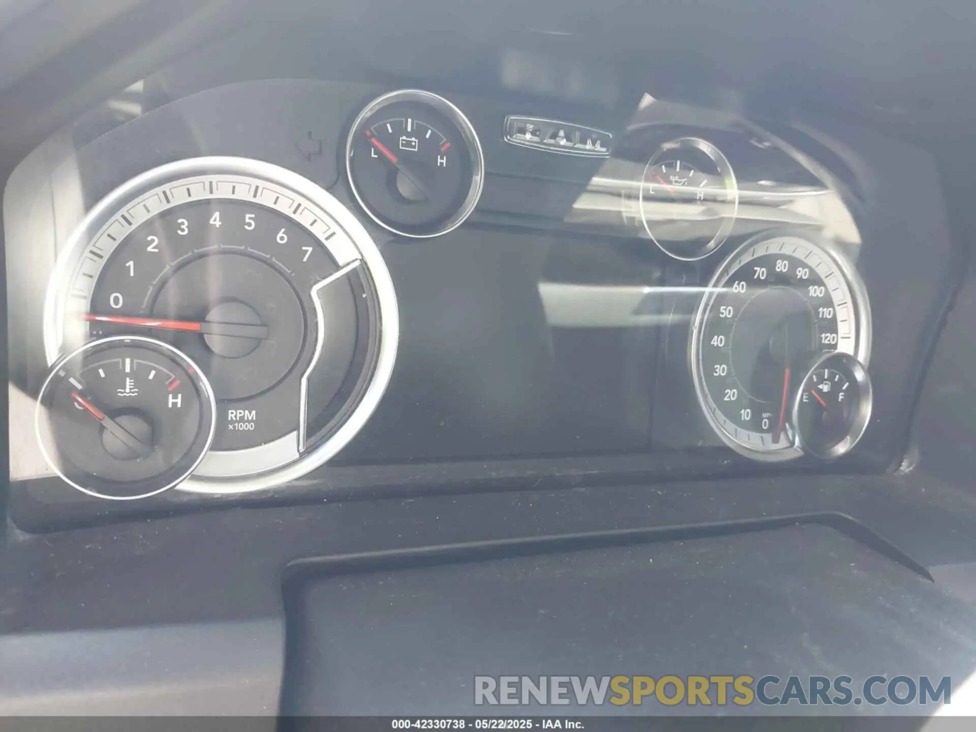 7 Photograph of a damaged car 1C6RR6LT3KS673689 RAM 1500 CLASSIC 2019