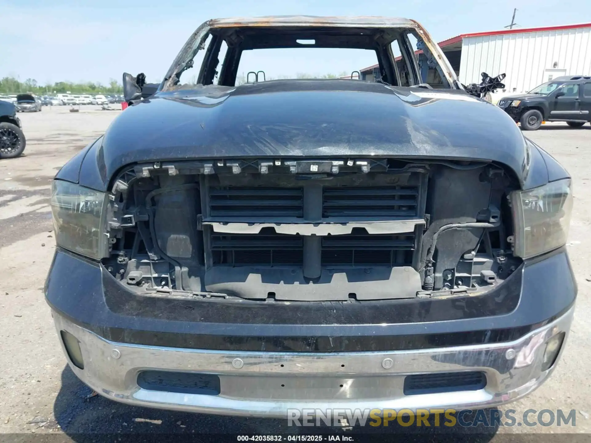 10 Фотография поврежденного автомобиля 1C6RR6LT6KS554759 RAM 1500 CLASSIC 2019