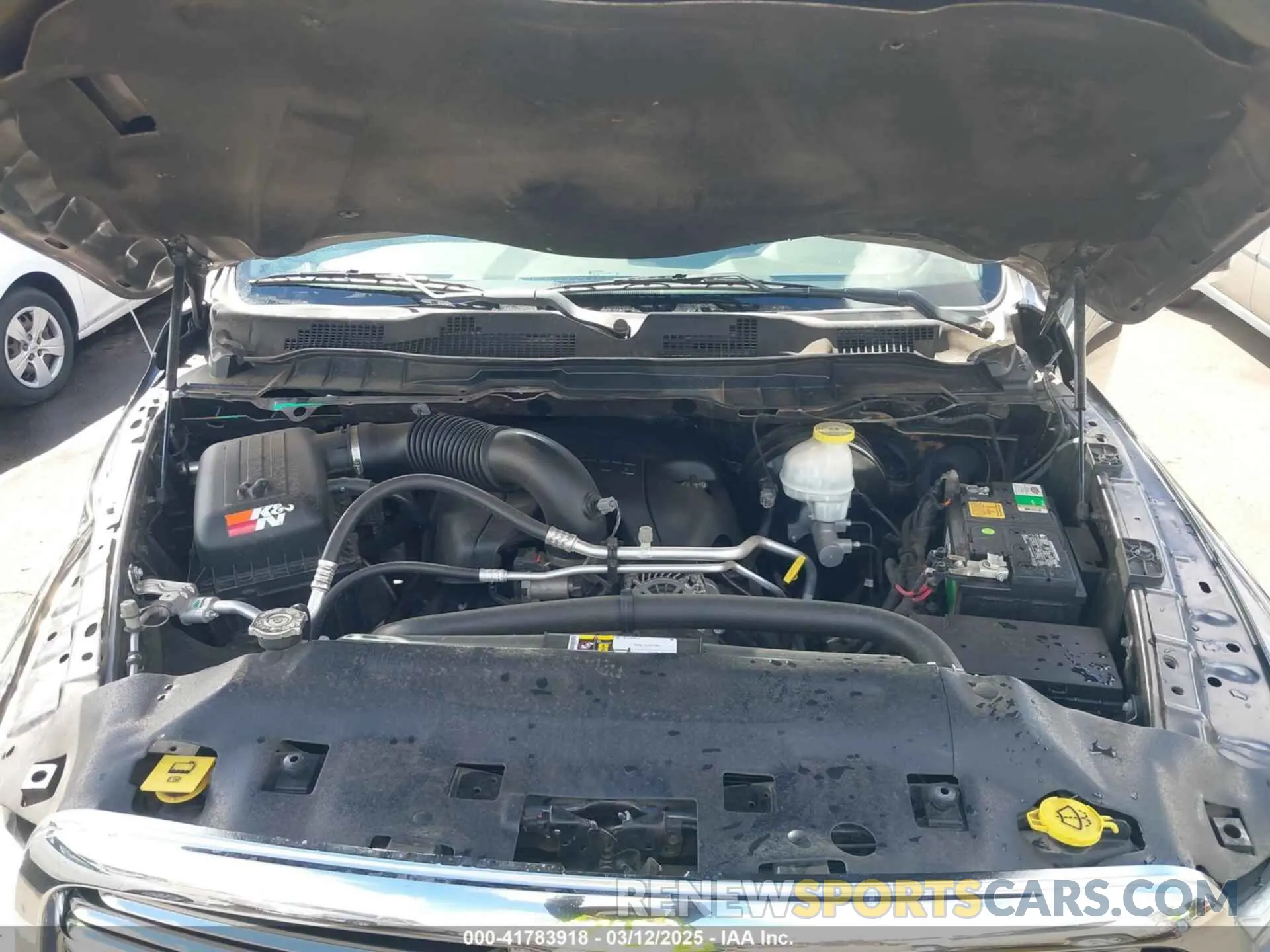 10 Фотография поврежденного автомобиля 1C6RR6LT8KS549269 RAM 1500 CLASSIC 2019