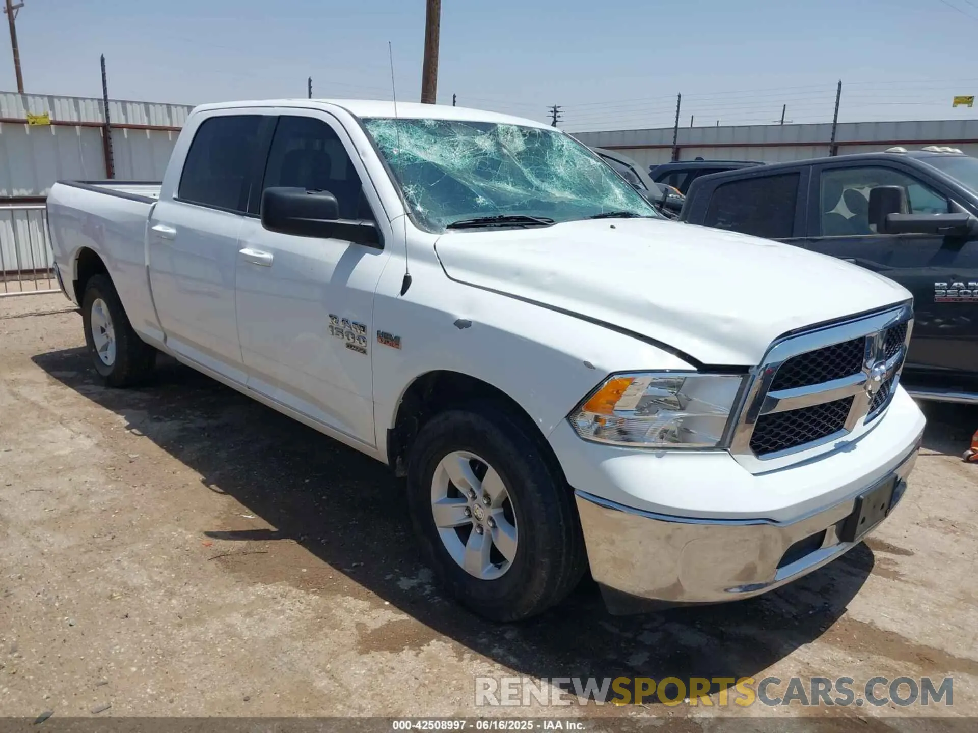 1 Фотография поврежденного автомобиля 1C6RR6TT2KS704723 RAM 1500 CLASSIC 2019