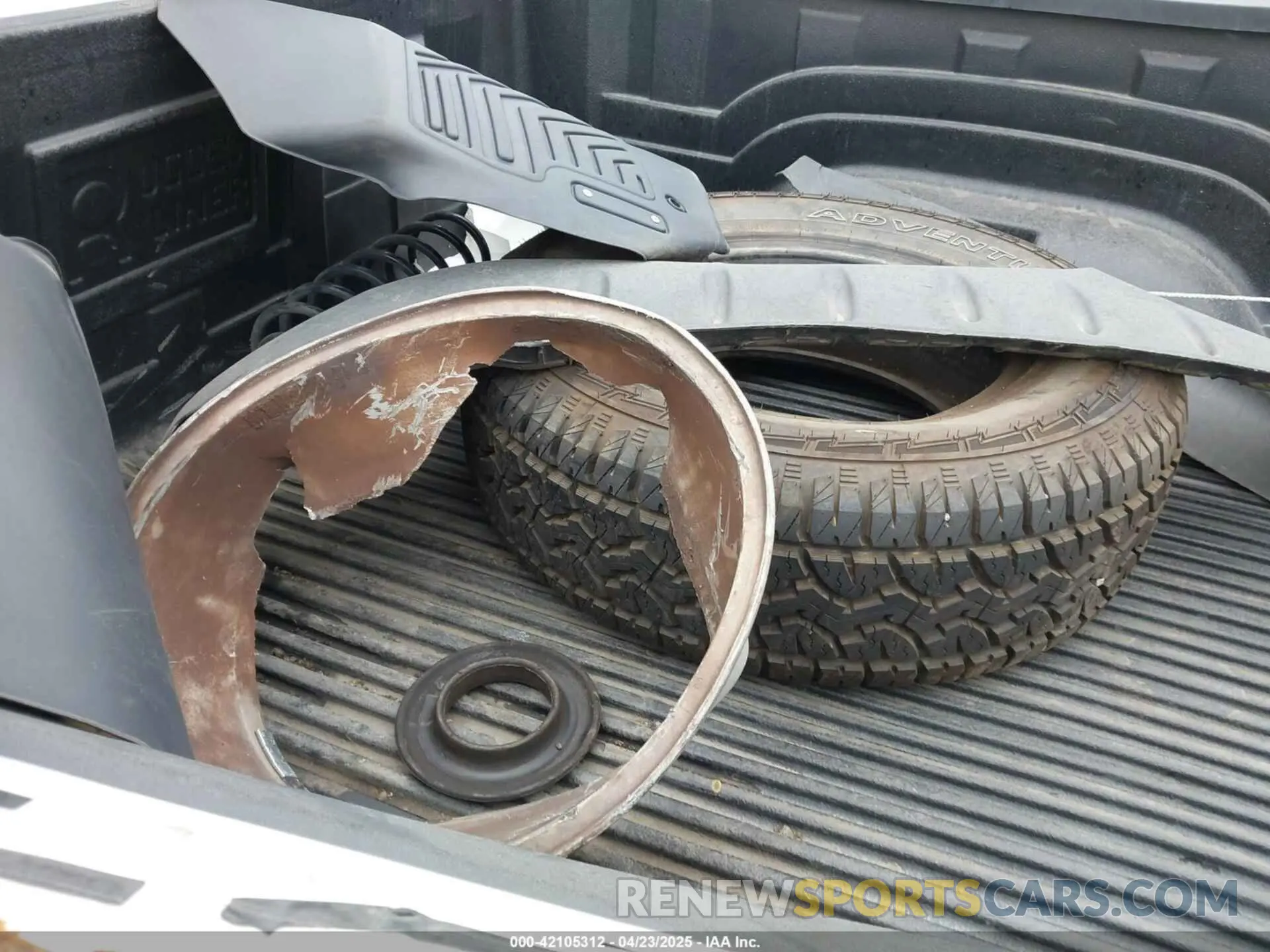 12 Photograph of a damaged car 1C6RR6TT3KS532511 RAM 1500 CLASSIC 2019