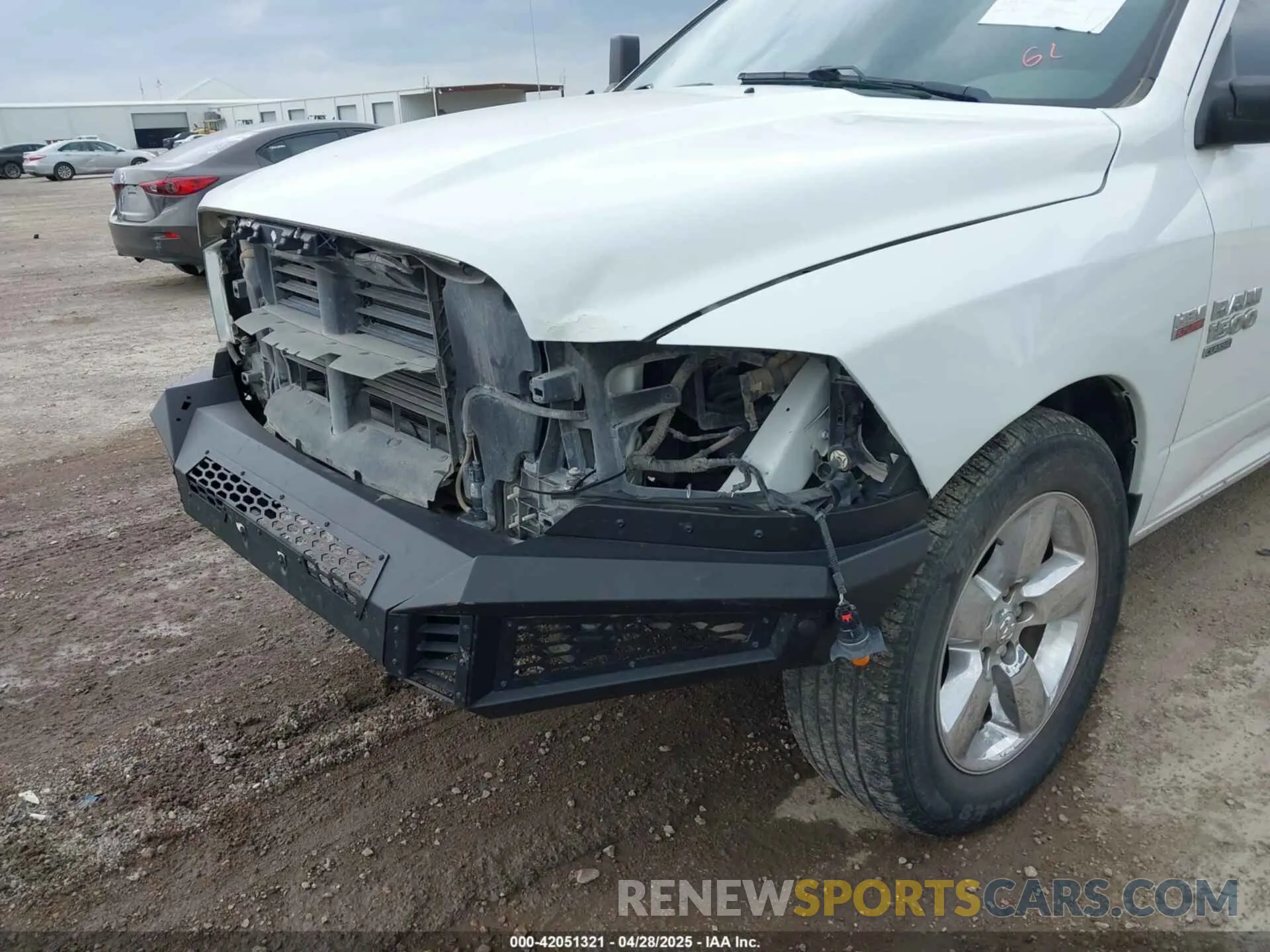 16 Photograph of a damaged car 1C6RR6TT5KS722052 RAM 1500 CLASSIC 2019
