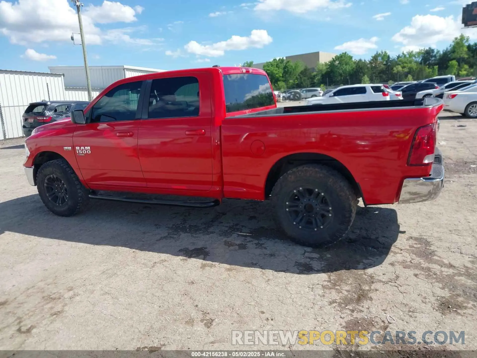 14 Photograph of a damaged car 1C6RR6TT6KS561727 RAM 1500 CLASSIC 2019