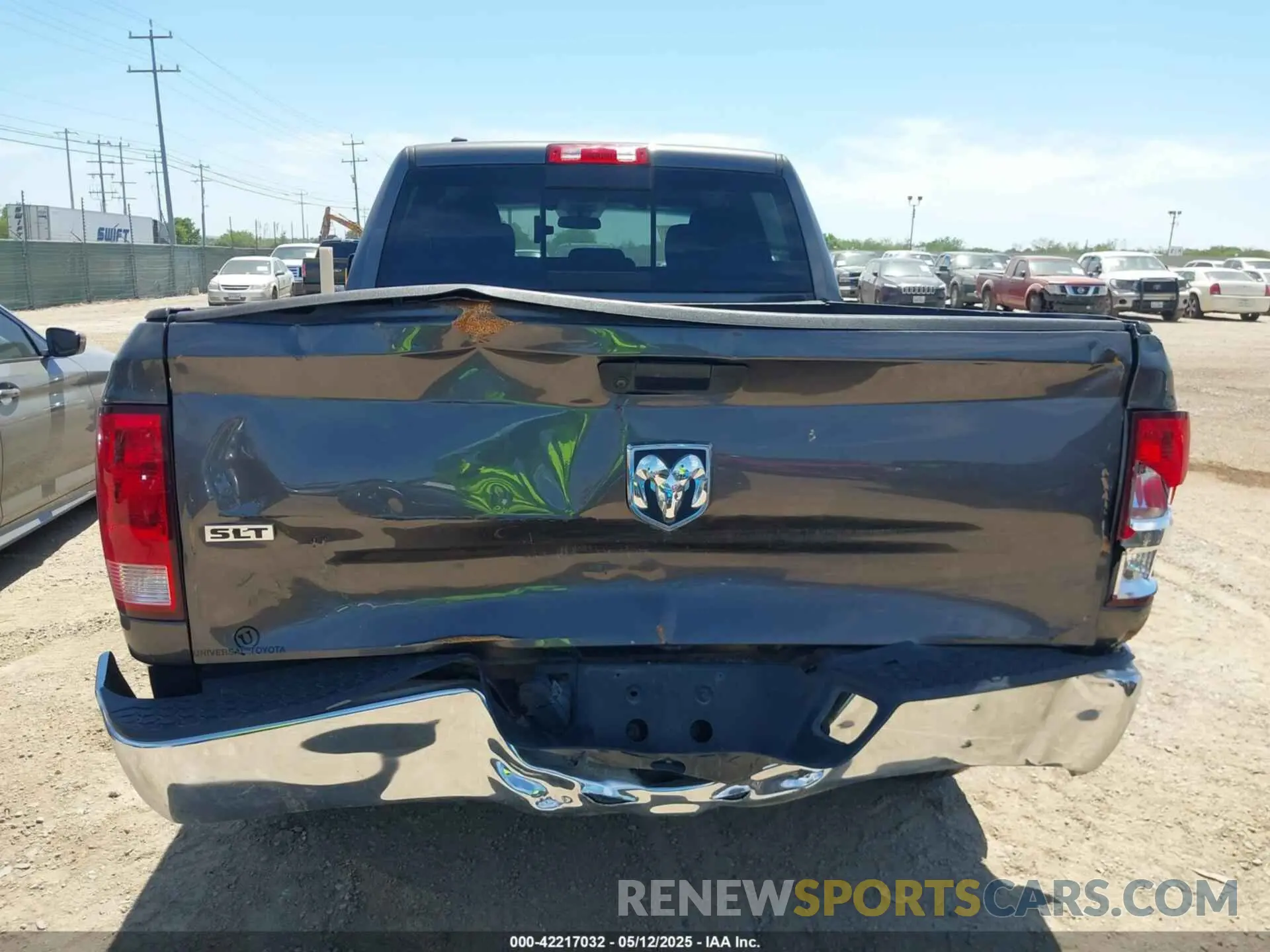 16 Photograph of a damaged car 1C6RR6TT6KS693564 RAM 1500 CLASSIC 2019