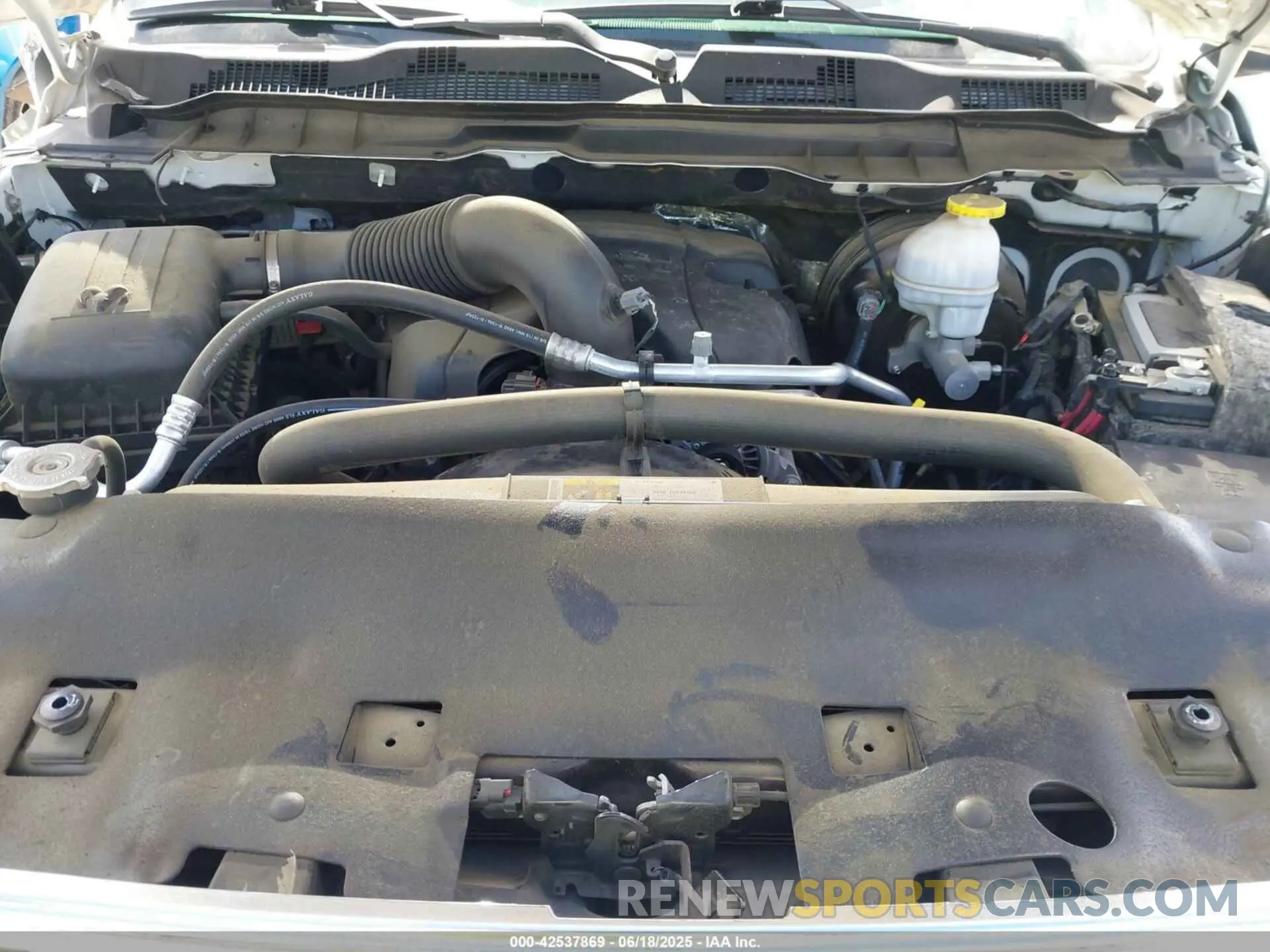 10 Photograph of a damaged car 1C6RR6TT7KS683397 RAM 1500 CLASSIC 2019