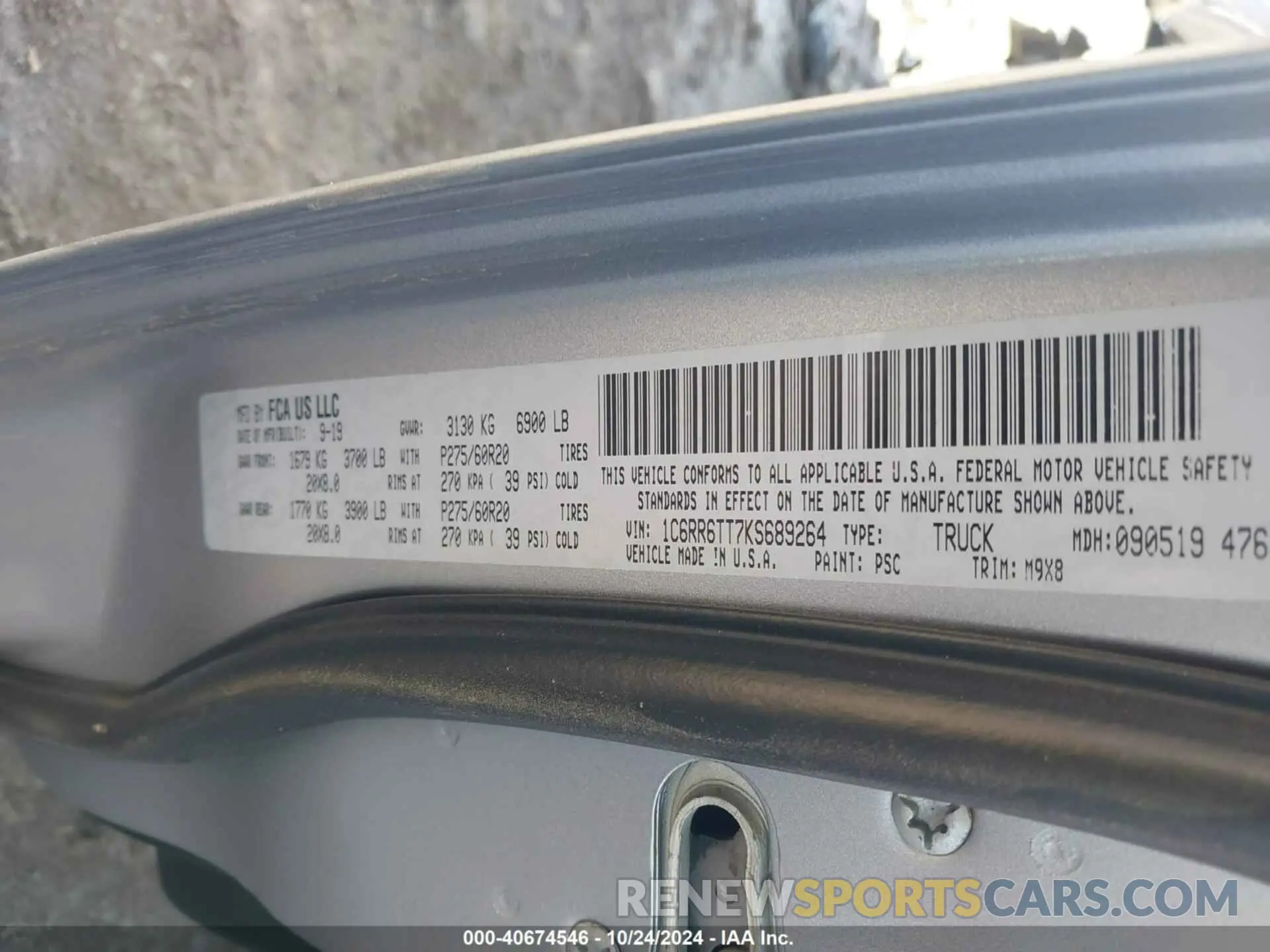 9 Photograph of a damaged car 1C6RR6TT7KS689264 RAM 1500 CLASSIC 2019