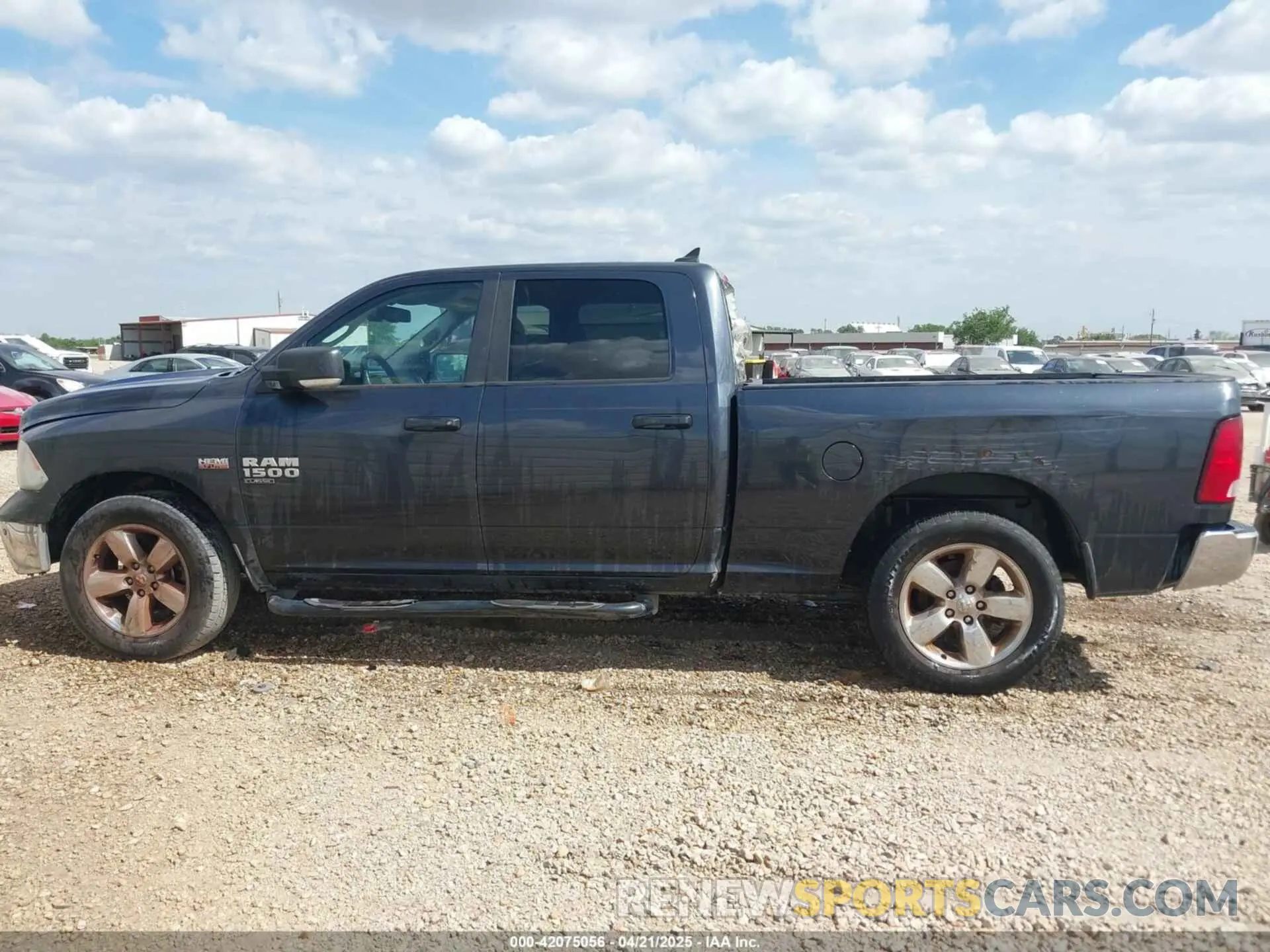 14 Photograph of a damaged car 1C6RR6TT7KS711649 RAM 1500 CLASSIC 2019