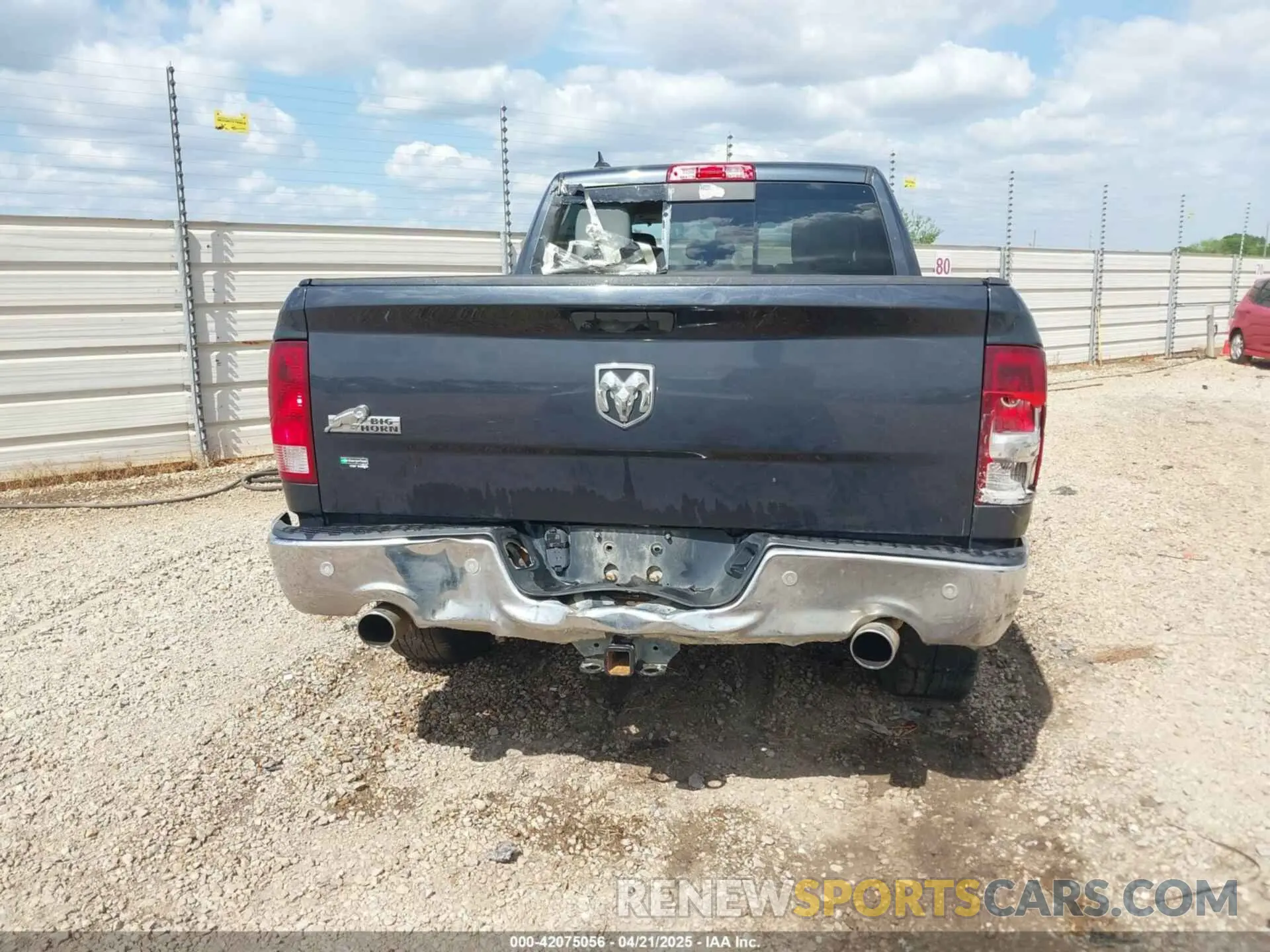 16 Photograph of a damaged car 1C6RR6TT7KS711649 RAM 1500 CLASSIC 2019