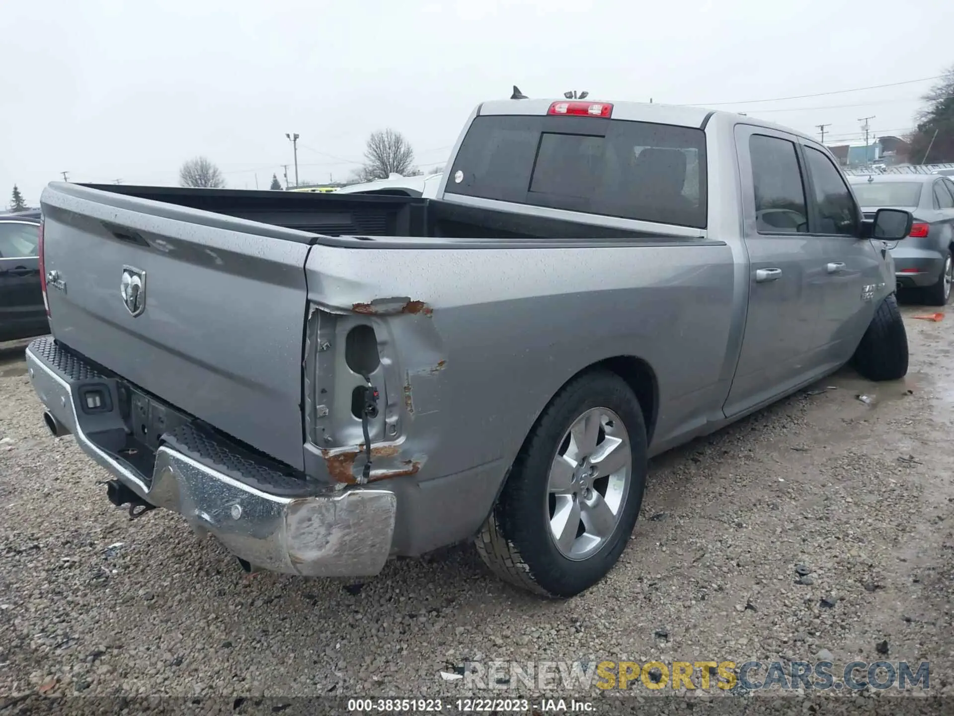4 Photograph of a damaged car 1C6RR6TT9KS694465 RAM 1500 CLASSIC 2019