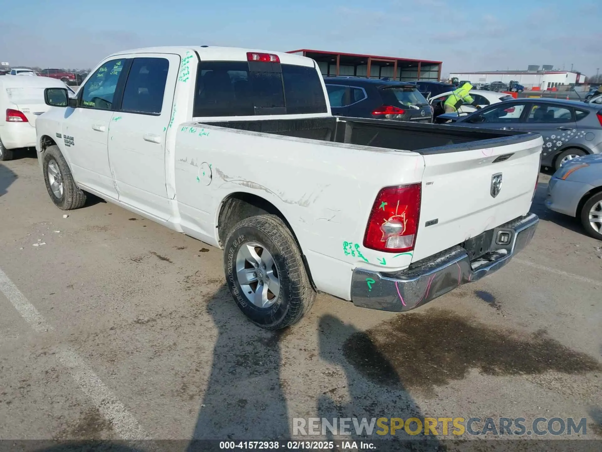 3 Фотография поврежденного автомобиля 1C6RR6TTXKS643976 RAM 1500 CLASSIC 2019
