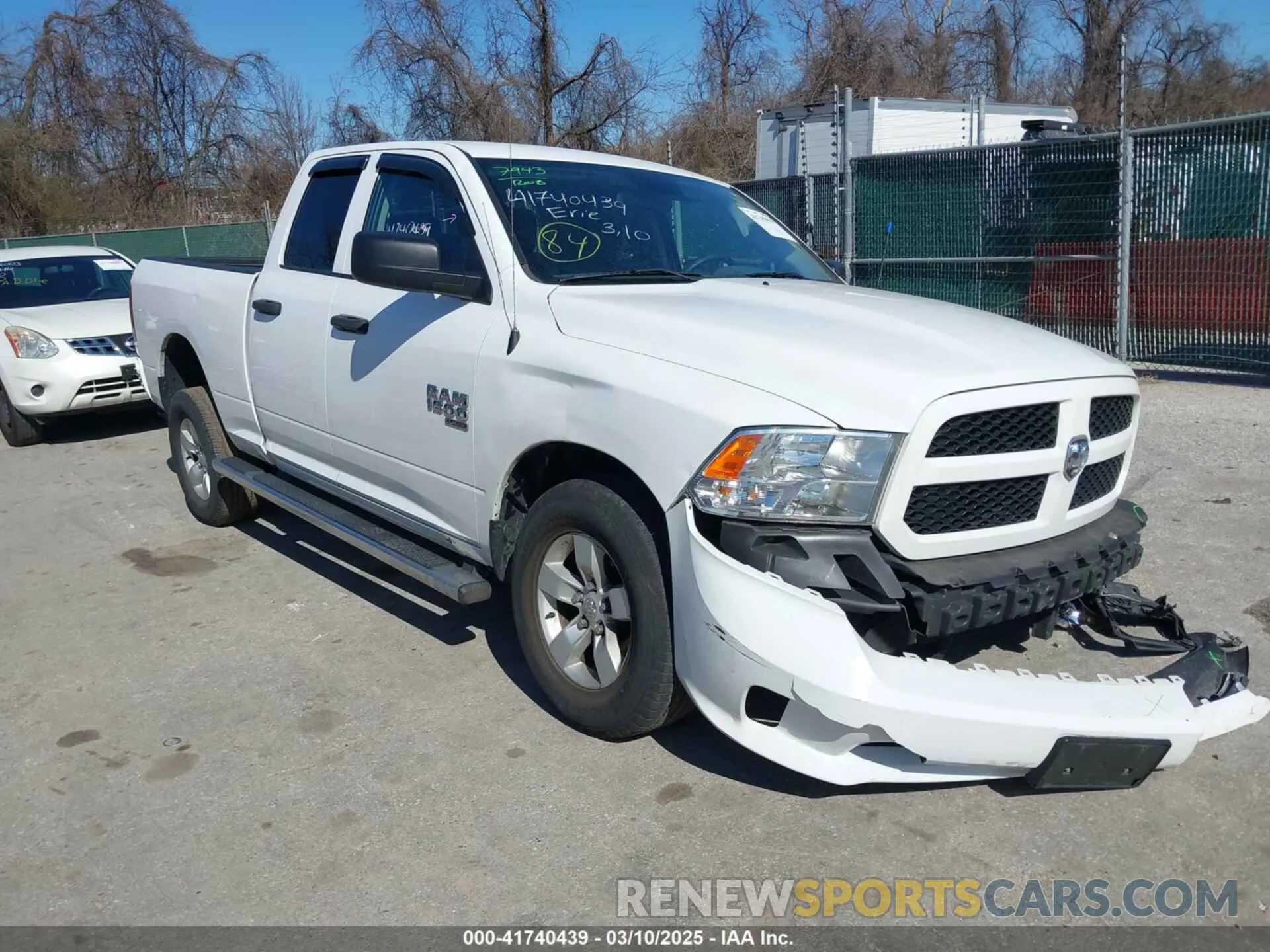 1 Фотография поврежденного автомобиля 1C6RR7FG0KS532230 RAM 1500 CLASSIC 2019