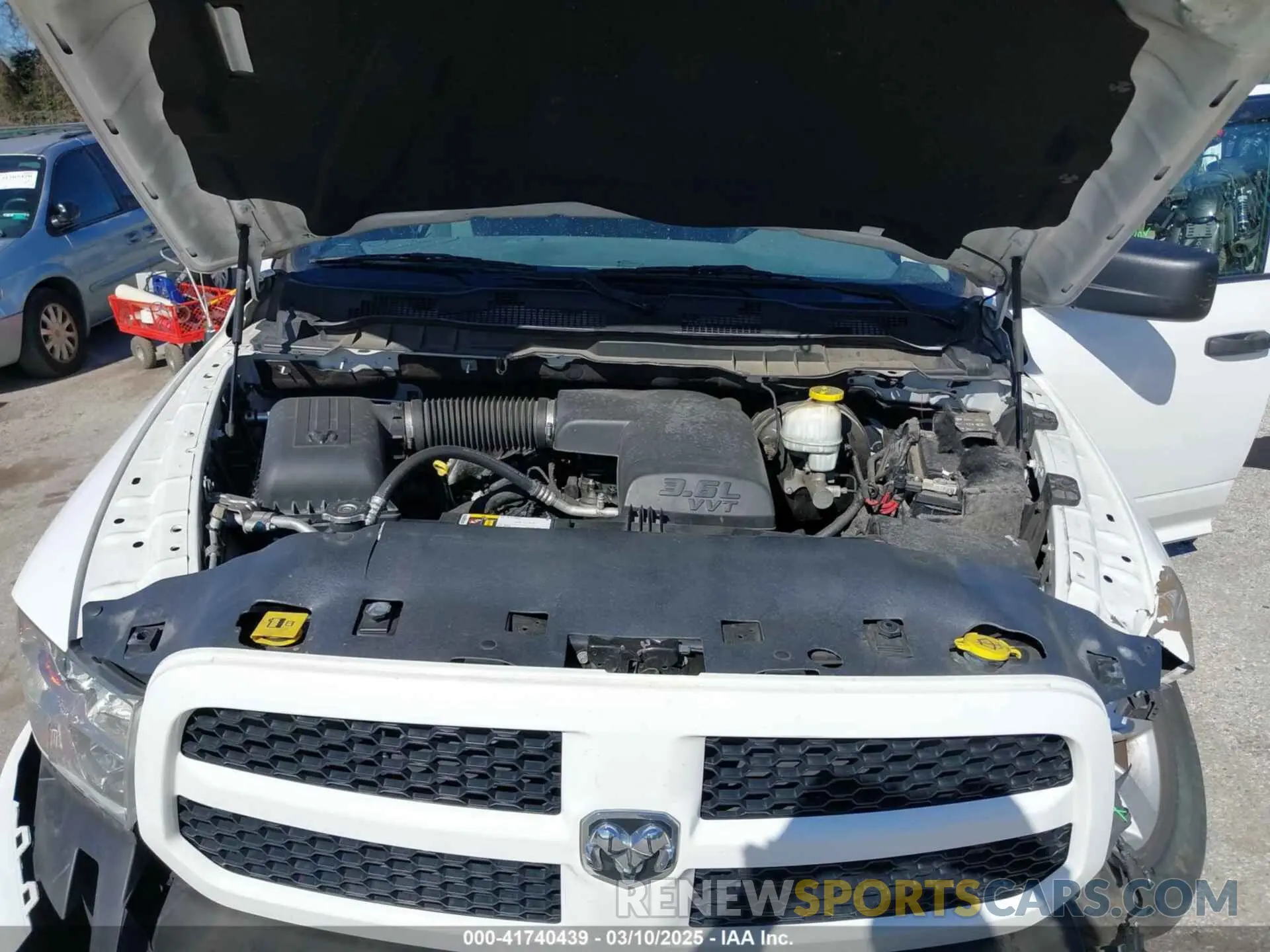 10 Фотография поврежденного автомобиля 1C6RR7FG0KS532230 RAM 1500 CLASSIC 2019