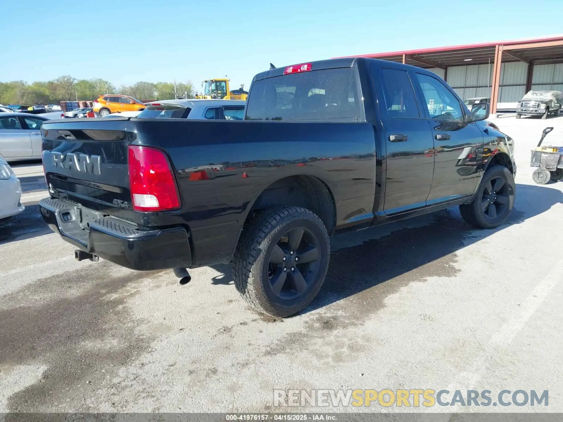 4 Фотография поврежденного автомобиля 1C6RR7FG1KS653364 RAM 1500 CLASSIC 2019