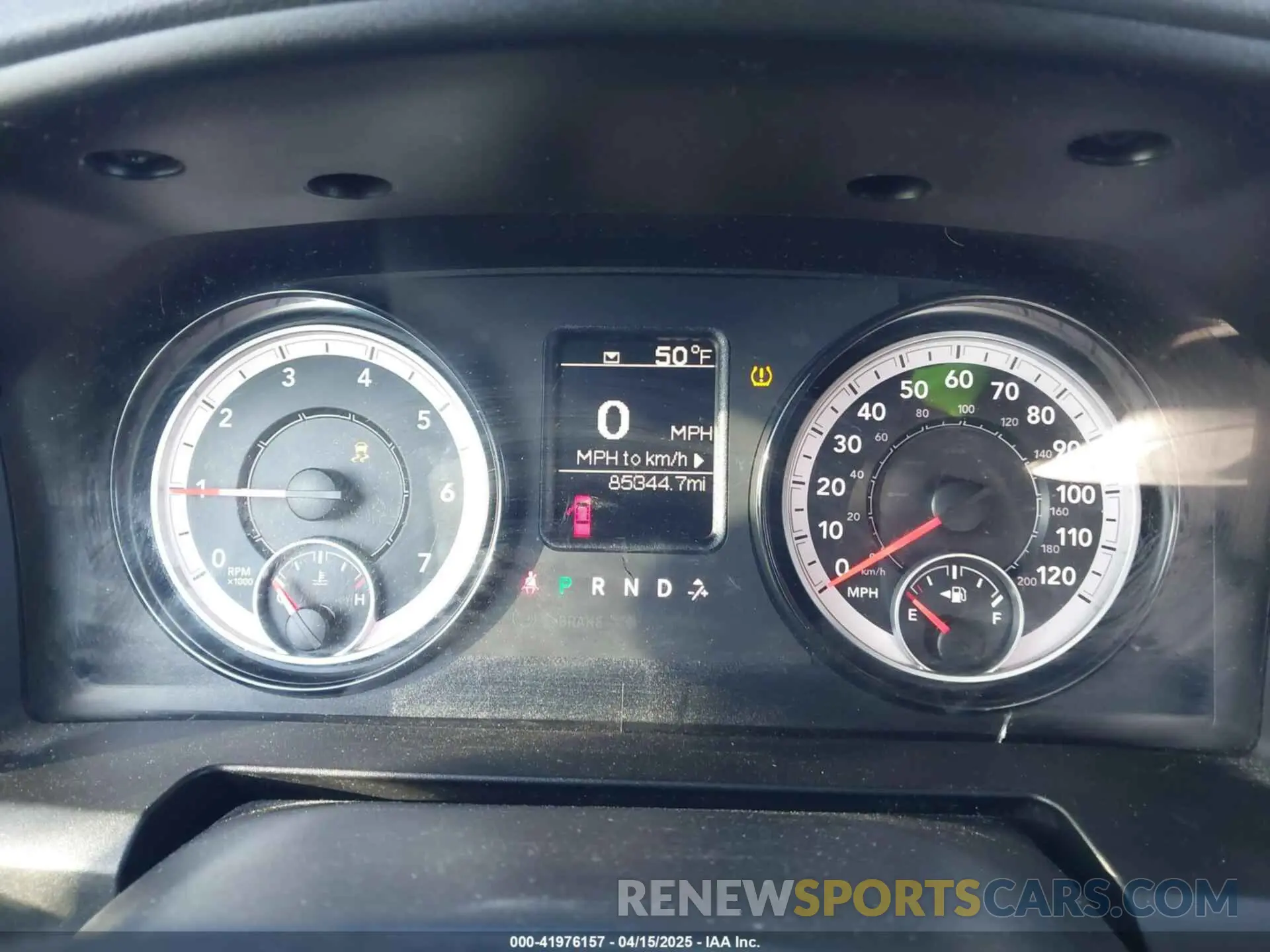 7 Фотография поврежденного автомобиля 1C6RR7FG1KS653364 RAM 1500 CLASSIC 2019