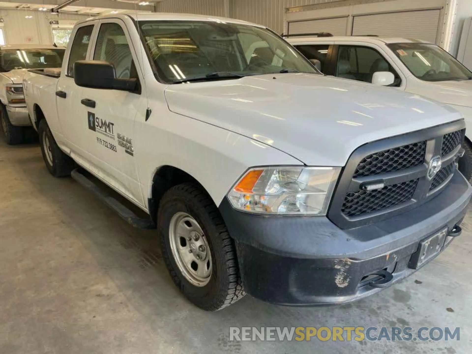5 Фотография поврежденного автомобиля 1C6RR7FG5KS602112 RAM 1500 CLASSIC 2019