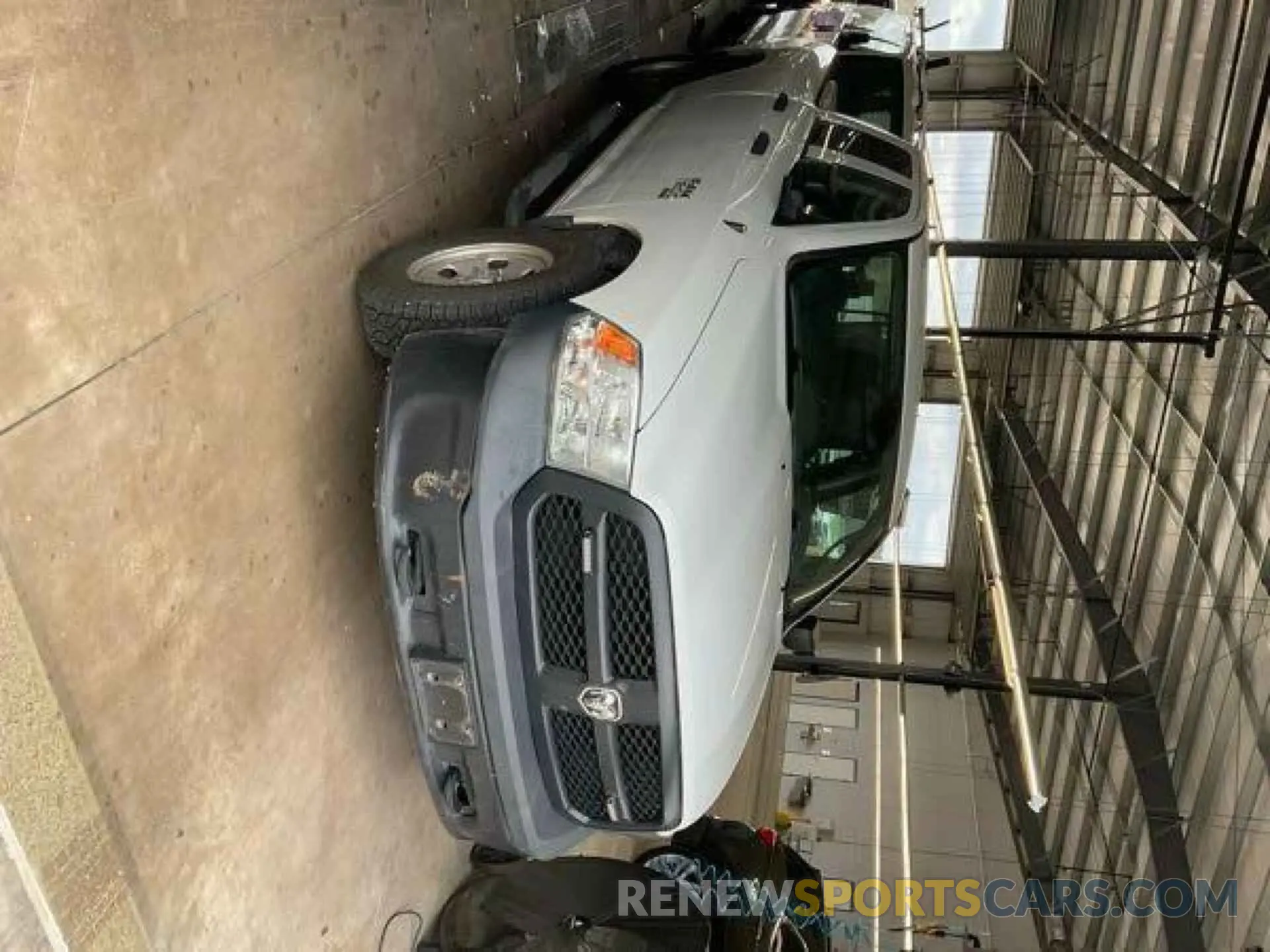 6 Фотография поврежденного автомобиля 1C6RR7FG5KS602112 RAM 1500 CLASSIC 2019
