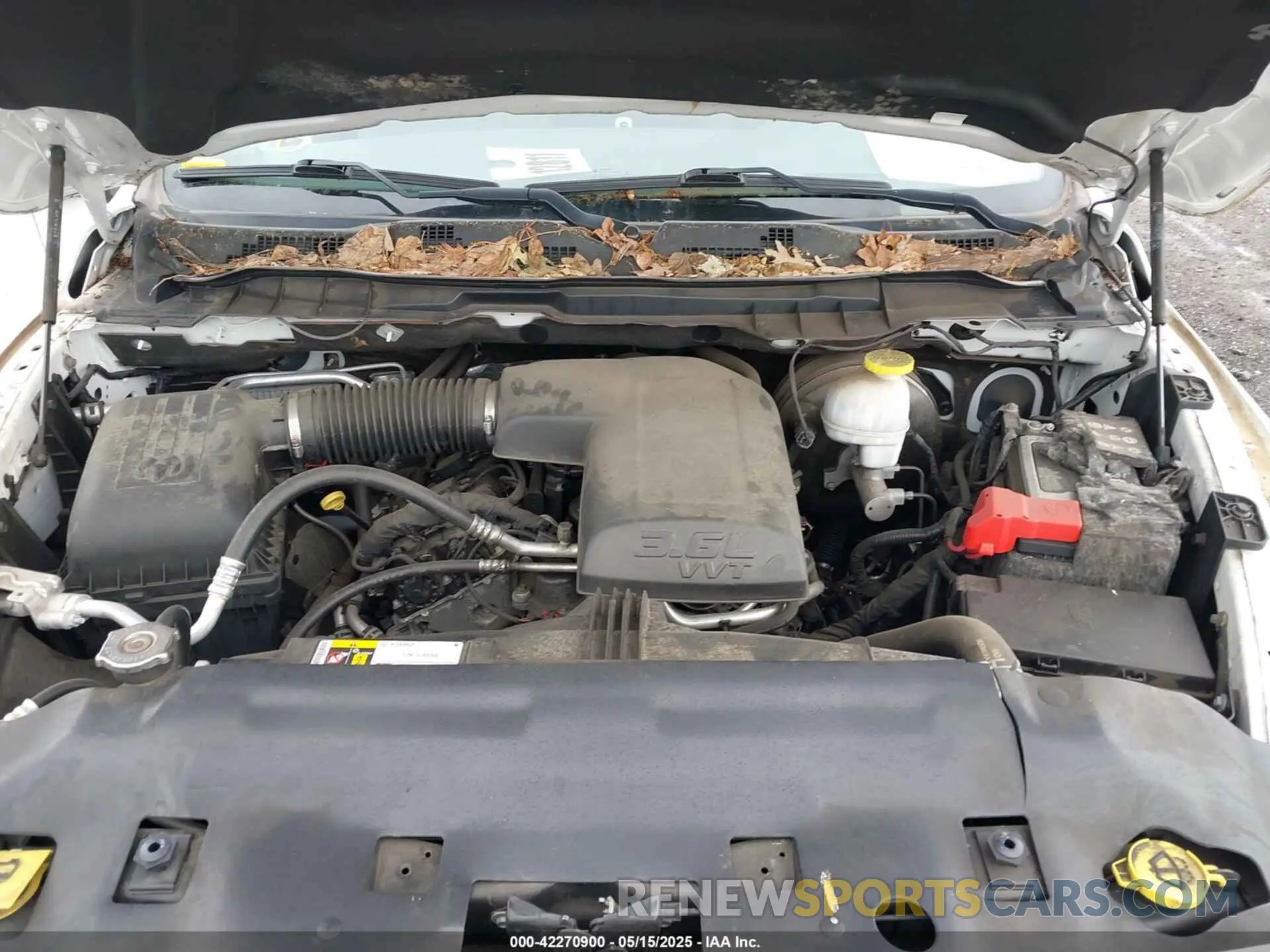 10 Photograph of a damaged car 1C6RR7FG5KS636714 RAM 1500 CLASSIC 2019