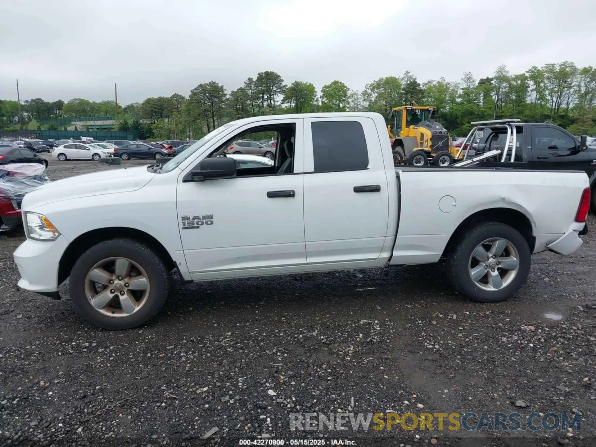 14 Photograph of a damaged car 1C6RR7FG5KS636714 RAM 1500 CLASSIC 2019