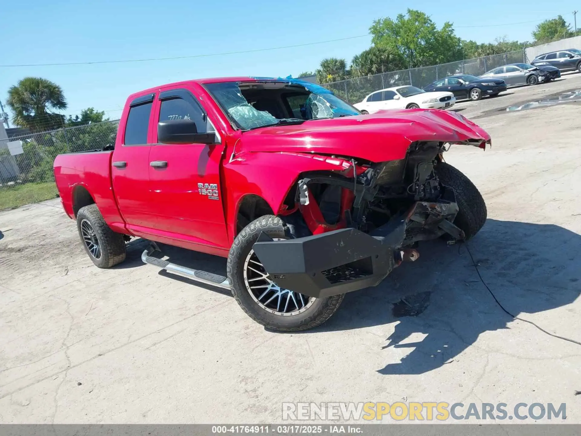 1 Фотография поврежденного автомобиля 1C6RR7FG6KS531809 RAM 1500 CLASSIC 2019