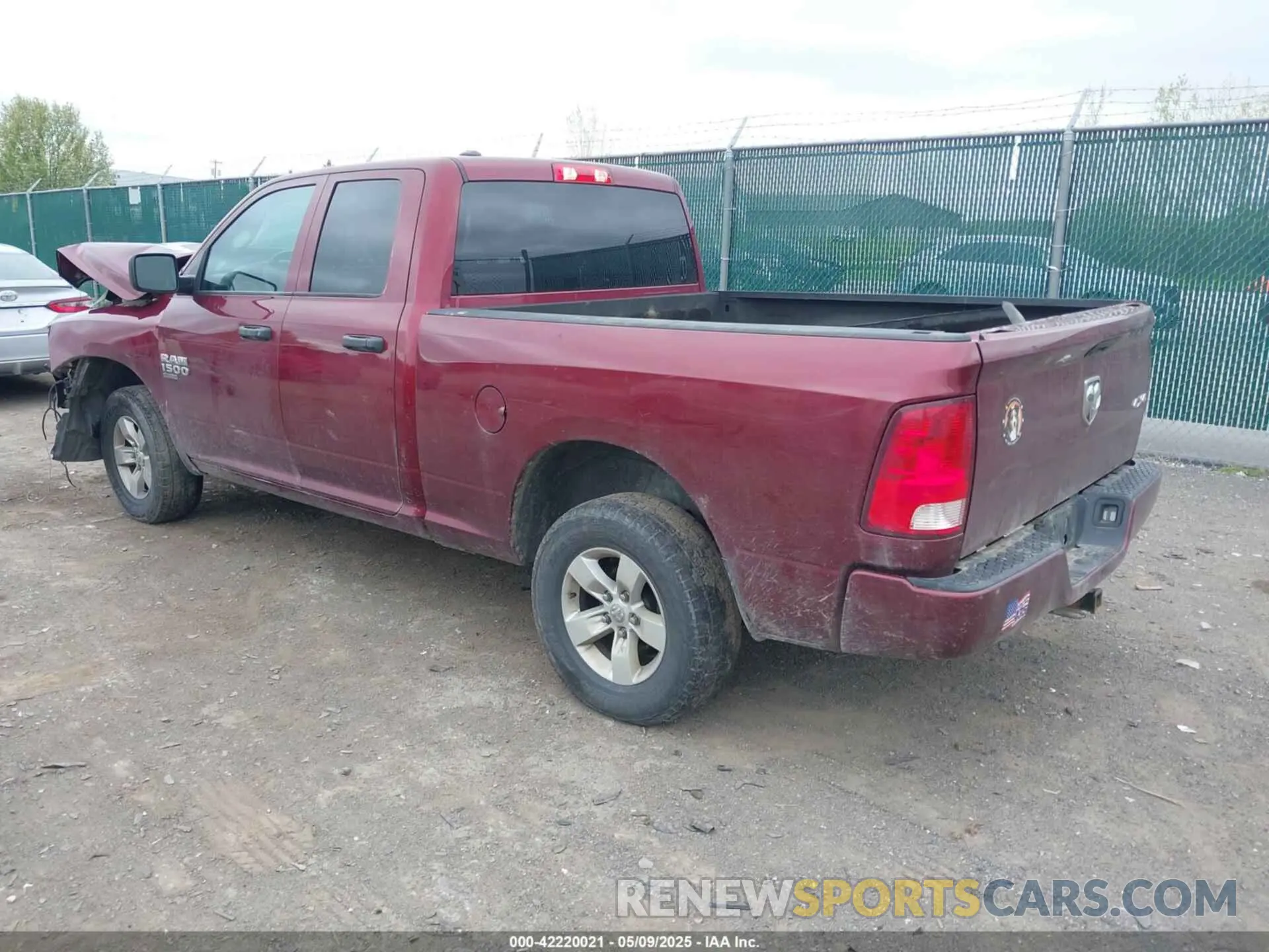3 Фотография поврежденного автомобиля 1C6RR7FG7KS501699 RAM 1500 CLASSIC 2019