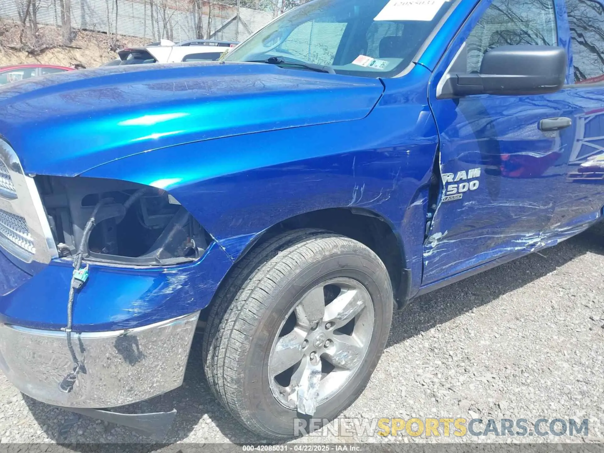6 Photograph of a damaged car 1C6RR7FG8KS501968 RAM 1500 CLASSIC 2019