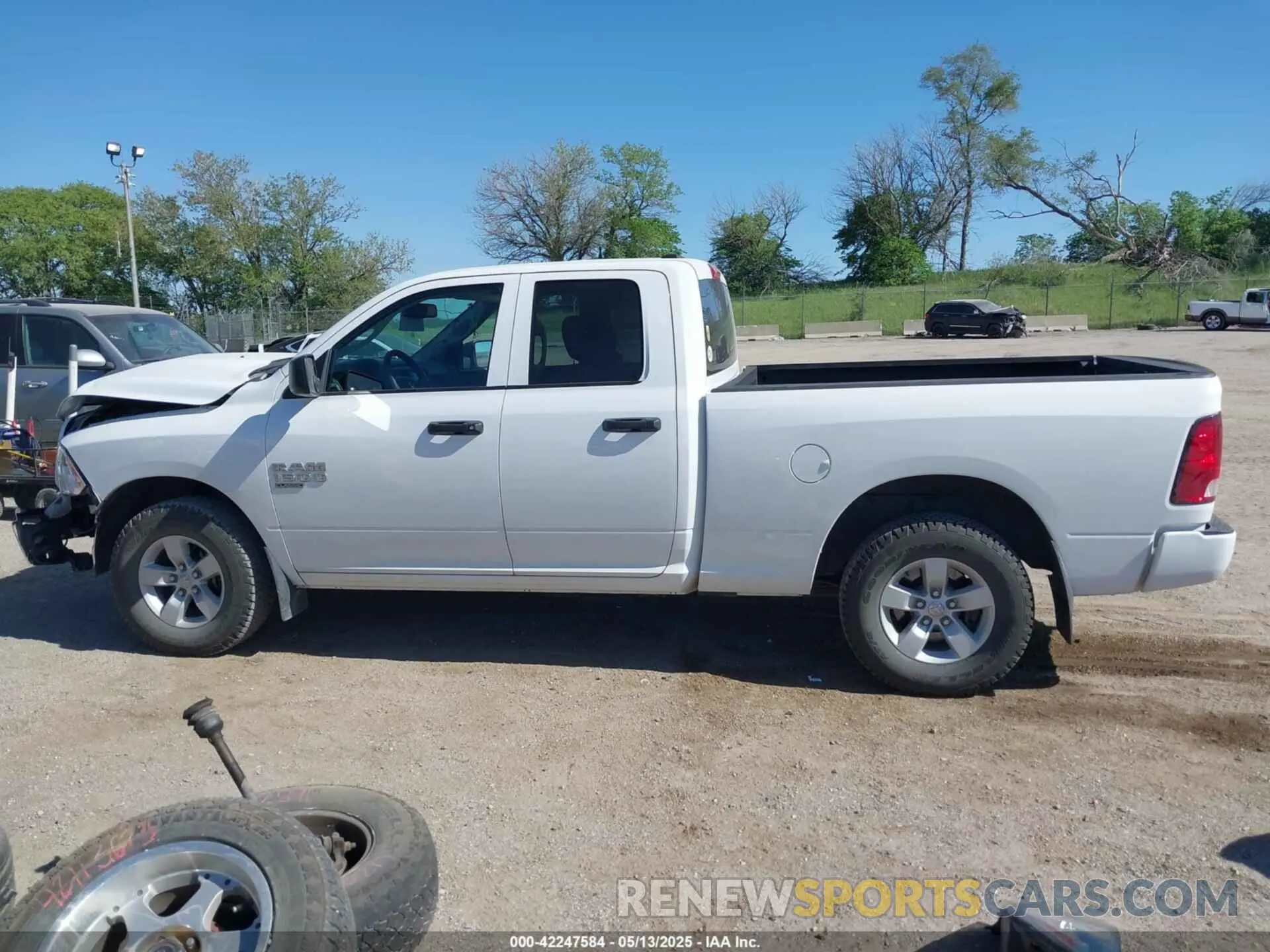 15 Photograph of a damaged car 1C6RR7FG9KS537801 RAM 1500 CLASSIC 2019