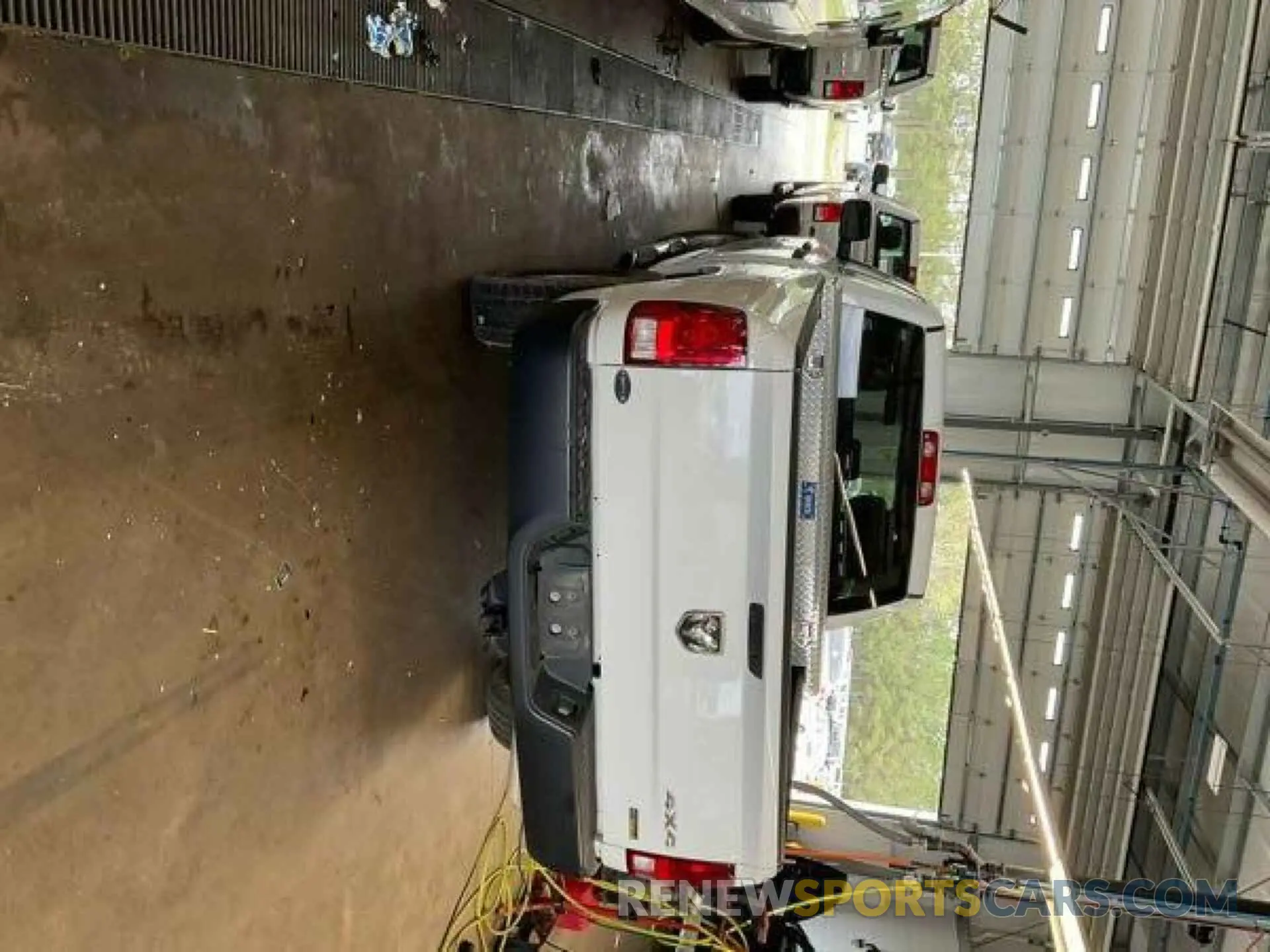 13 Фотография поврежденного автомобиля 1C6RR7FGXKS607046 RAM 1500 CLASSIC 2019