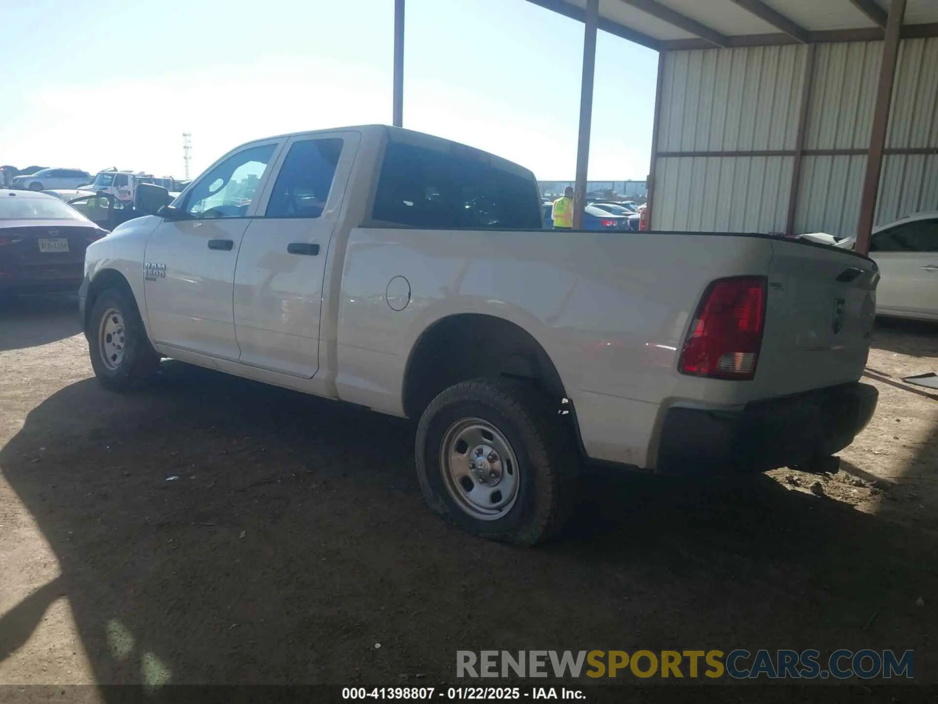 3 Photograph of a damaged car 1C6RR7FGXKS635851 RAM 1500 CLASSIC 2019