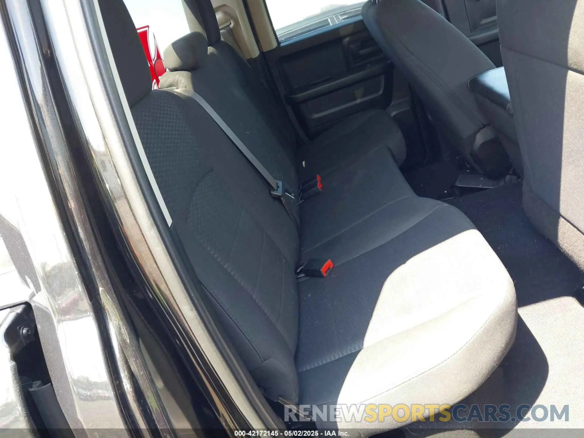 8 Фотография поврежденного автомобиля 1C6RR7FT5KS568010 RAM 1500 CLASSIC 2019