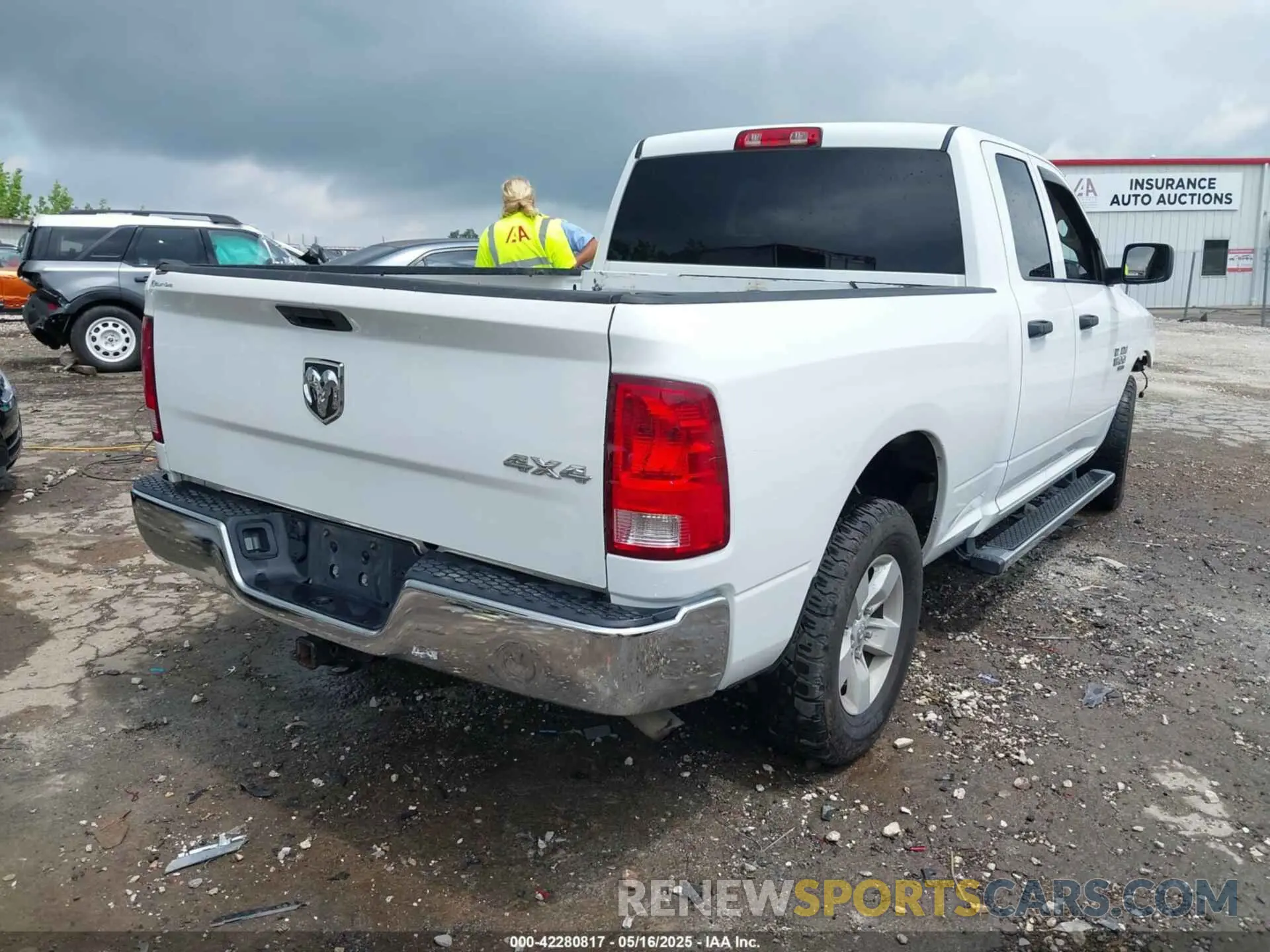 4 Photograph of a damaged car 1C6RR7FTXKS710996 RAM 1500 CLASSIC 2019