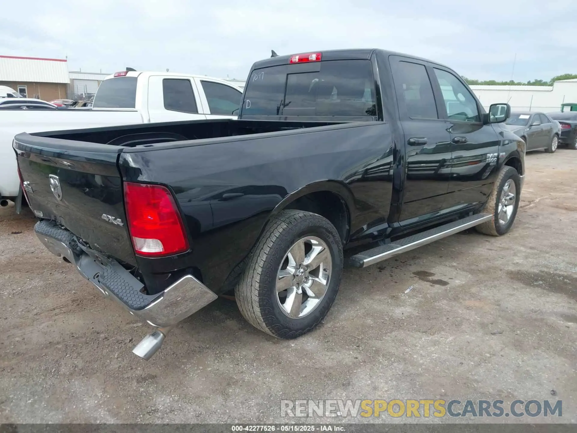 4 Photograph of a damaged car 1C6RR7GT7KS637097 RAM 1500 CLASSIC 2019