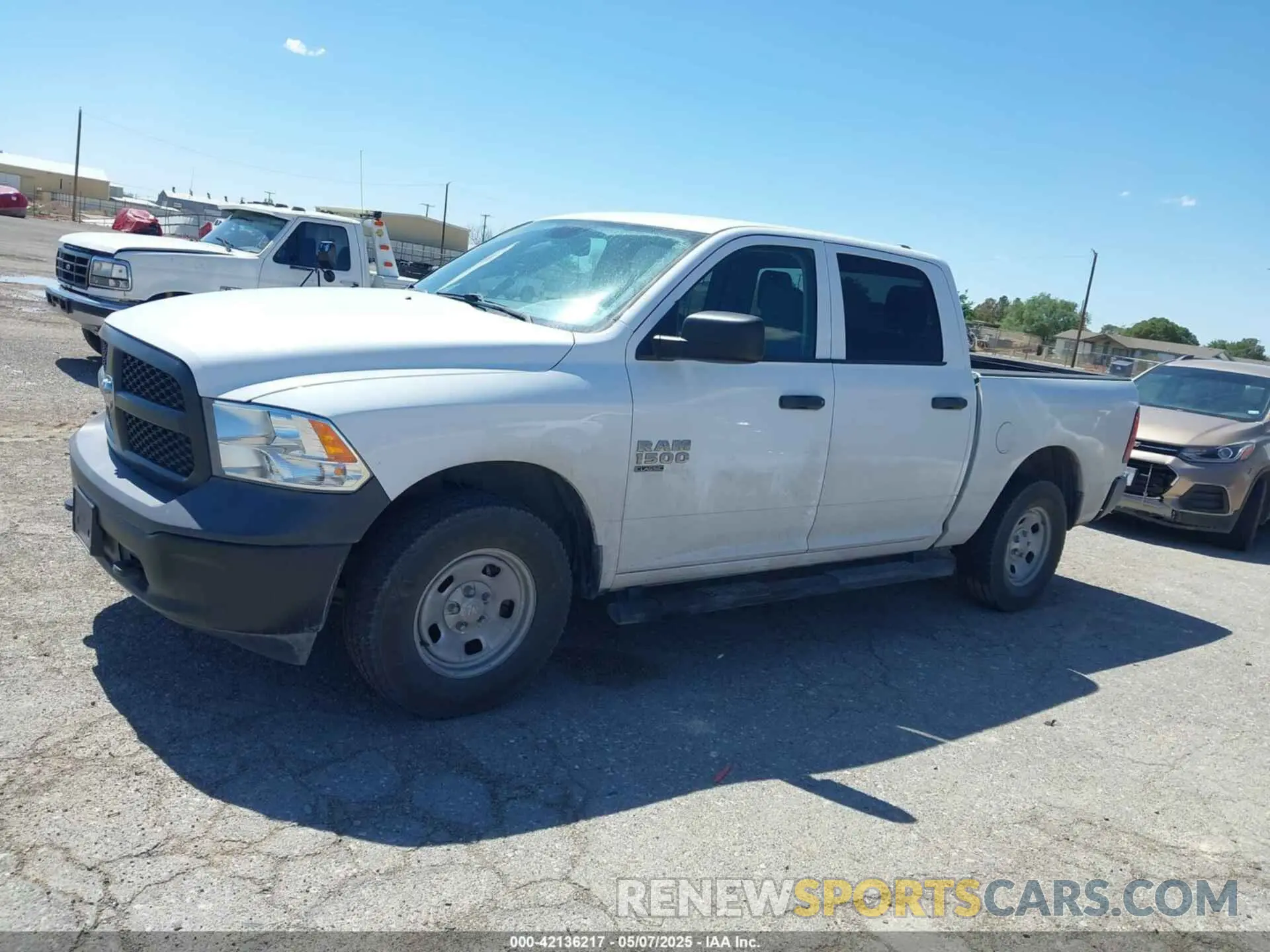 14 Photograph of a damaged car 1C6RR7KG6KS580742 RAM 1500 CLASSIC 2019