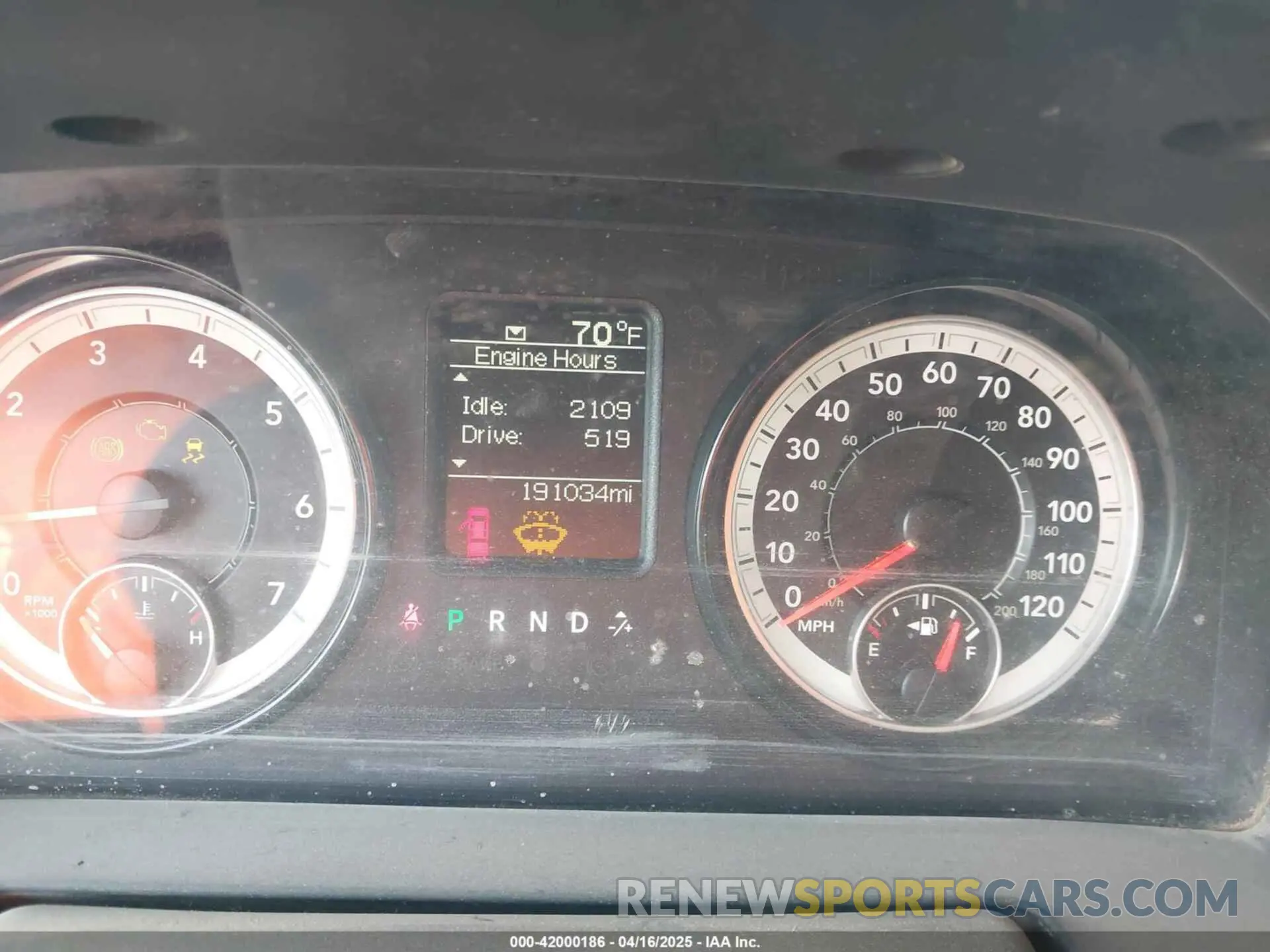 15 Фотография поврежденного автомобиля 1C6RR7KG8KS520218 RAM 1500 CLASSIC 2019